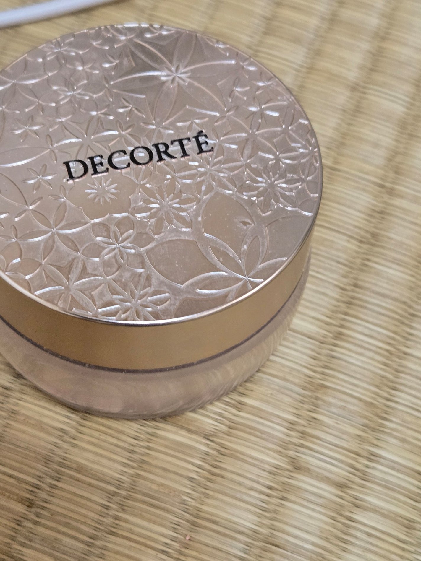 フェイスパウダー/DECORTÉ/ルースパウダーを使ったクチコミ(1枚目)