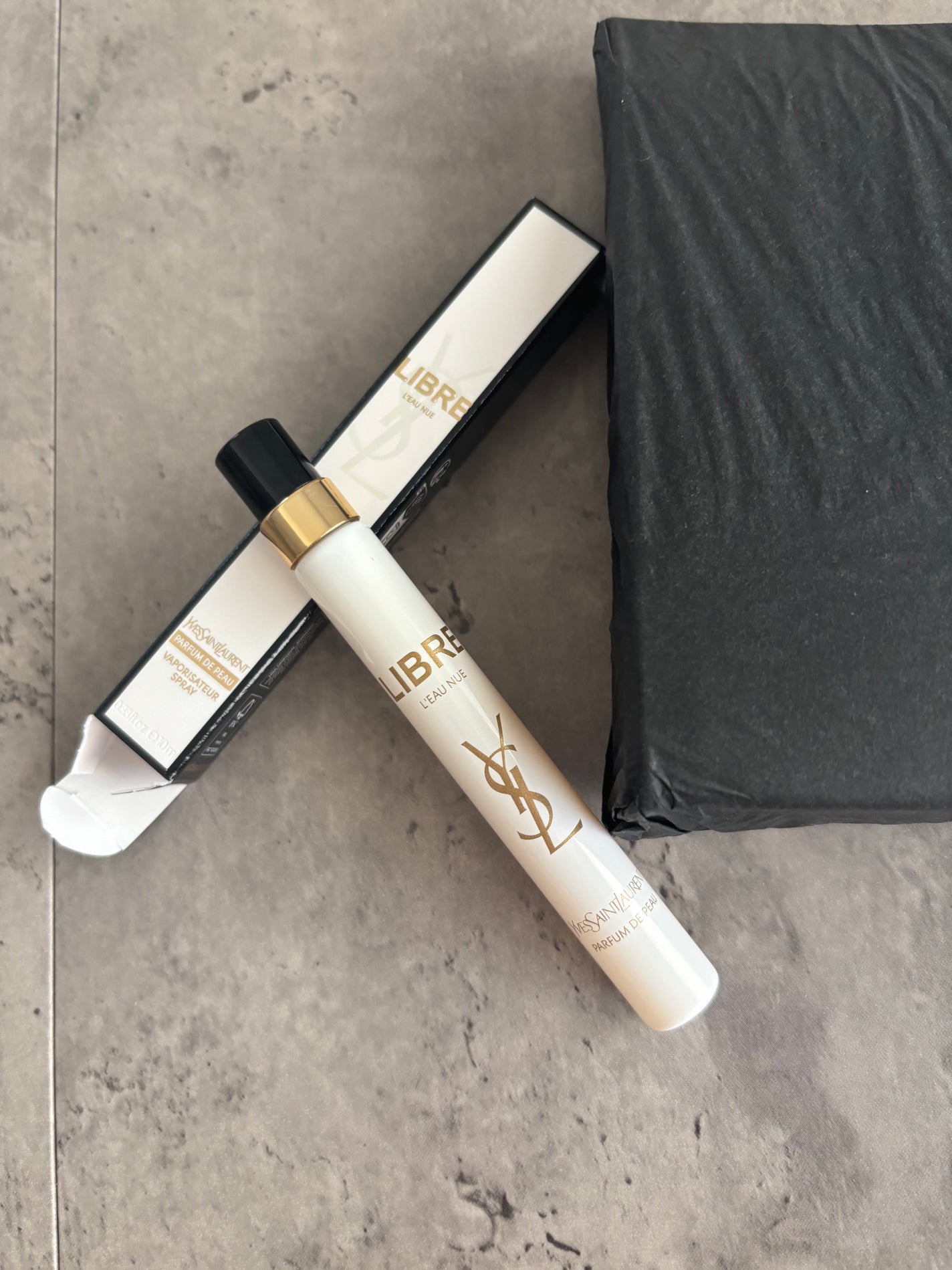 リブレ ロー ニュ/YVES SAINT LAURENT BEAUTE/香水を使ったクチコミ(1枚目)