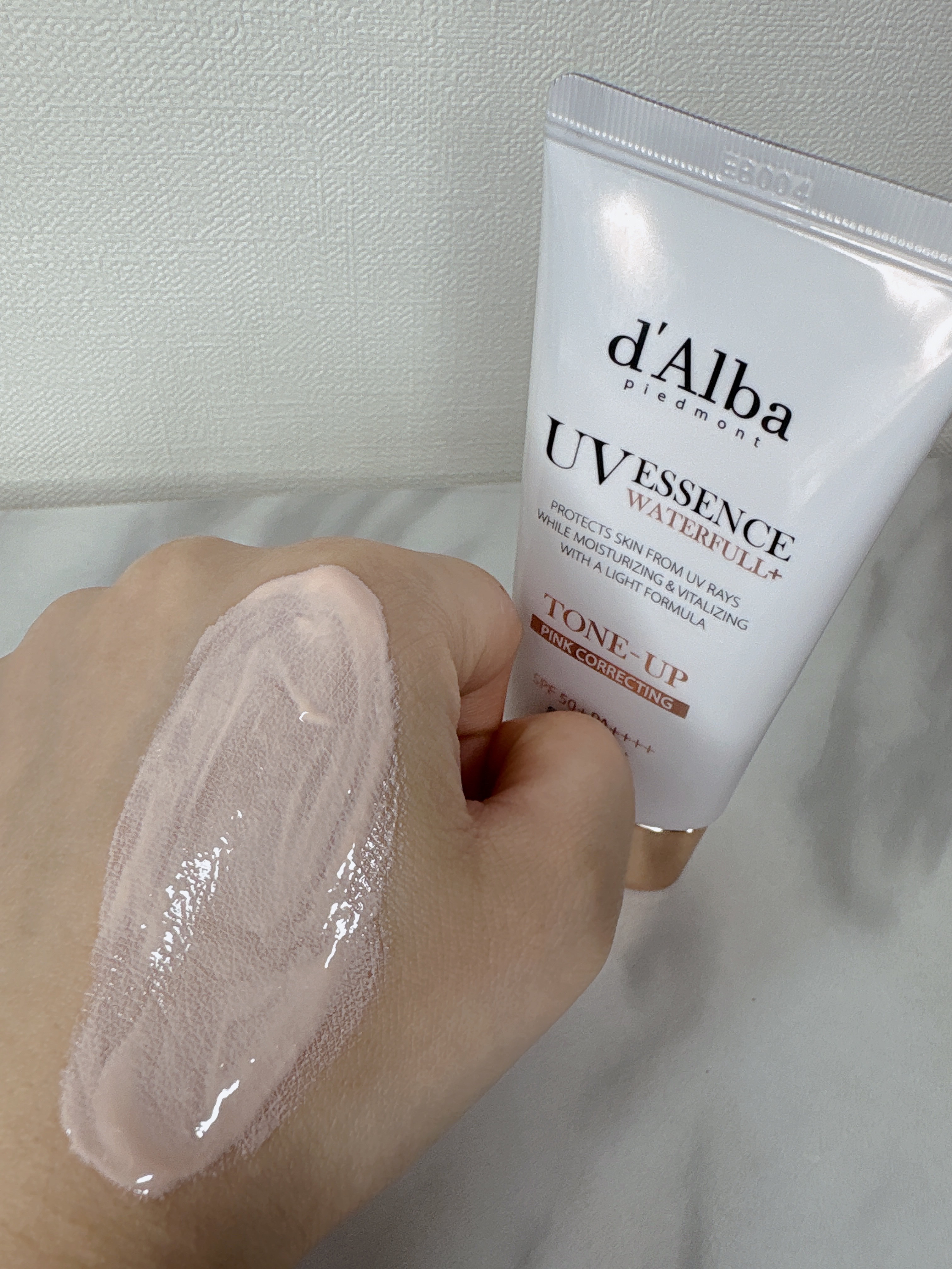 ウォータフルトーンアップサンクリーム/ダルバ/日焼け止めクリームを使ったクチコミ（3枚目）