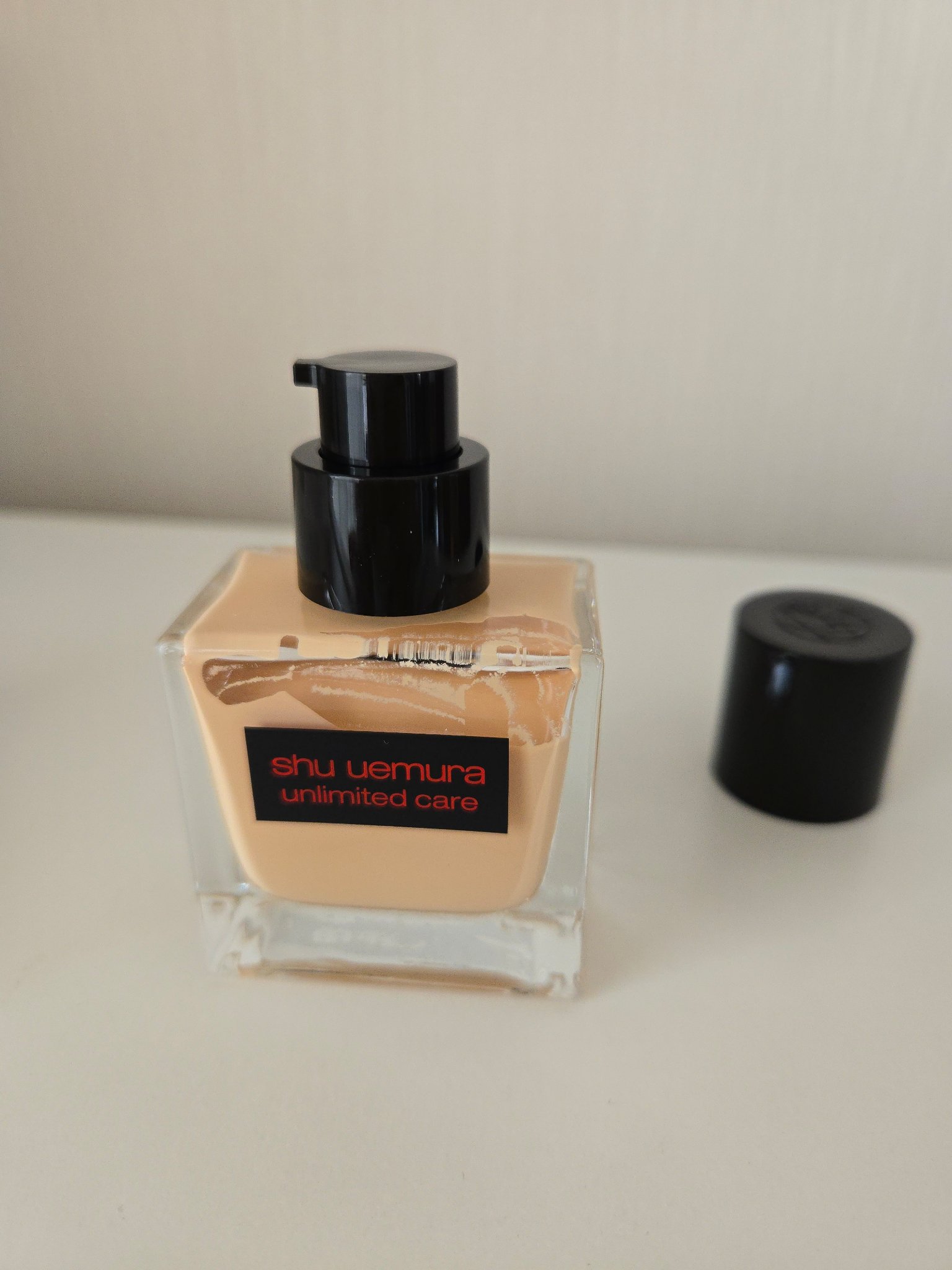 アンリミテッド ケア ツヤ セラム ファンデーション/shu uemura/リキッドファンデーションを使ったクチコミ（2枚目）