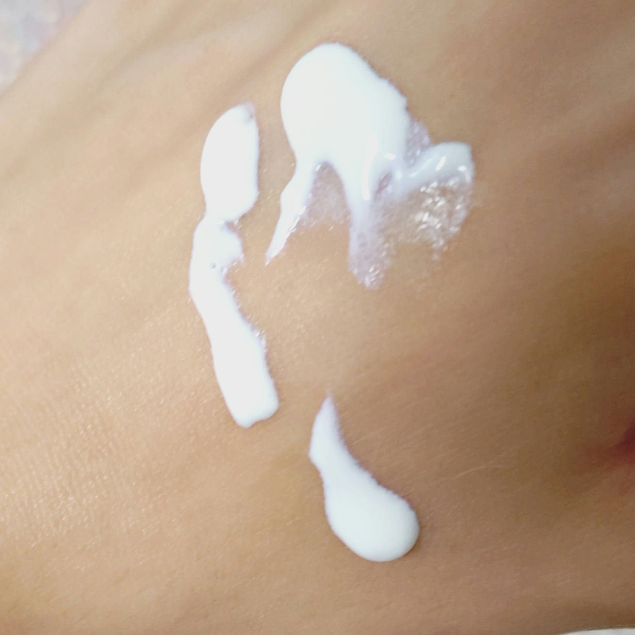 UVブロック ミルキーフルイド/ホワイティシモ/日焼け止めクリームを使ったクチコミ(2枚目)