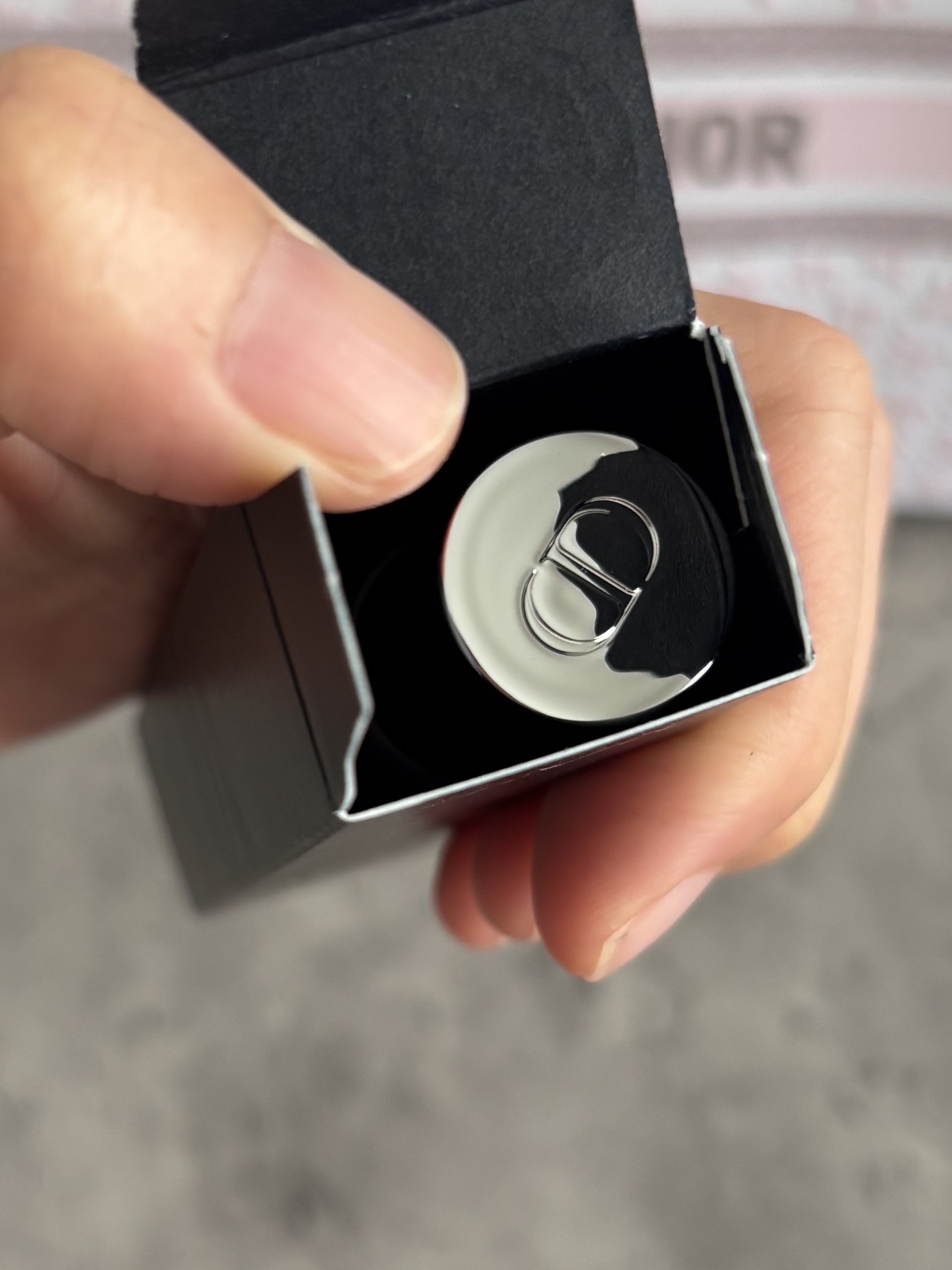 アディクト リップ グロウ バター/Dior/リップグロスを使ったクチコミ（3枚目）