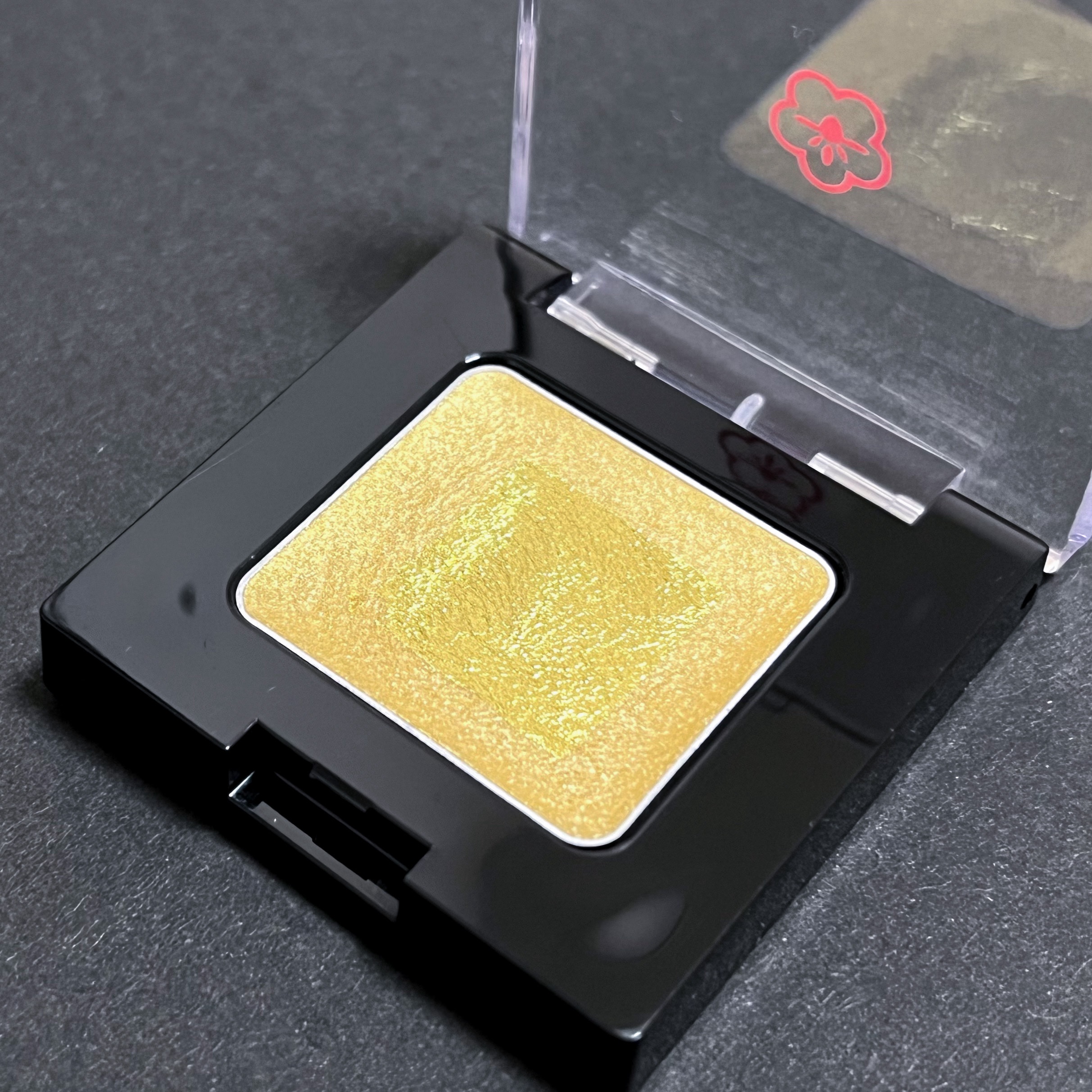 CHAYA cosme オンブライトアイシャドウ/箔座/ジェル・クリームアイシャドウを使ったクチコミ（2枚目）