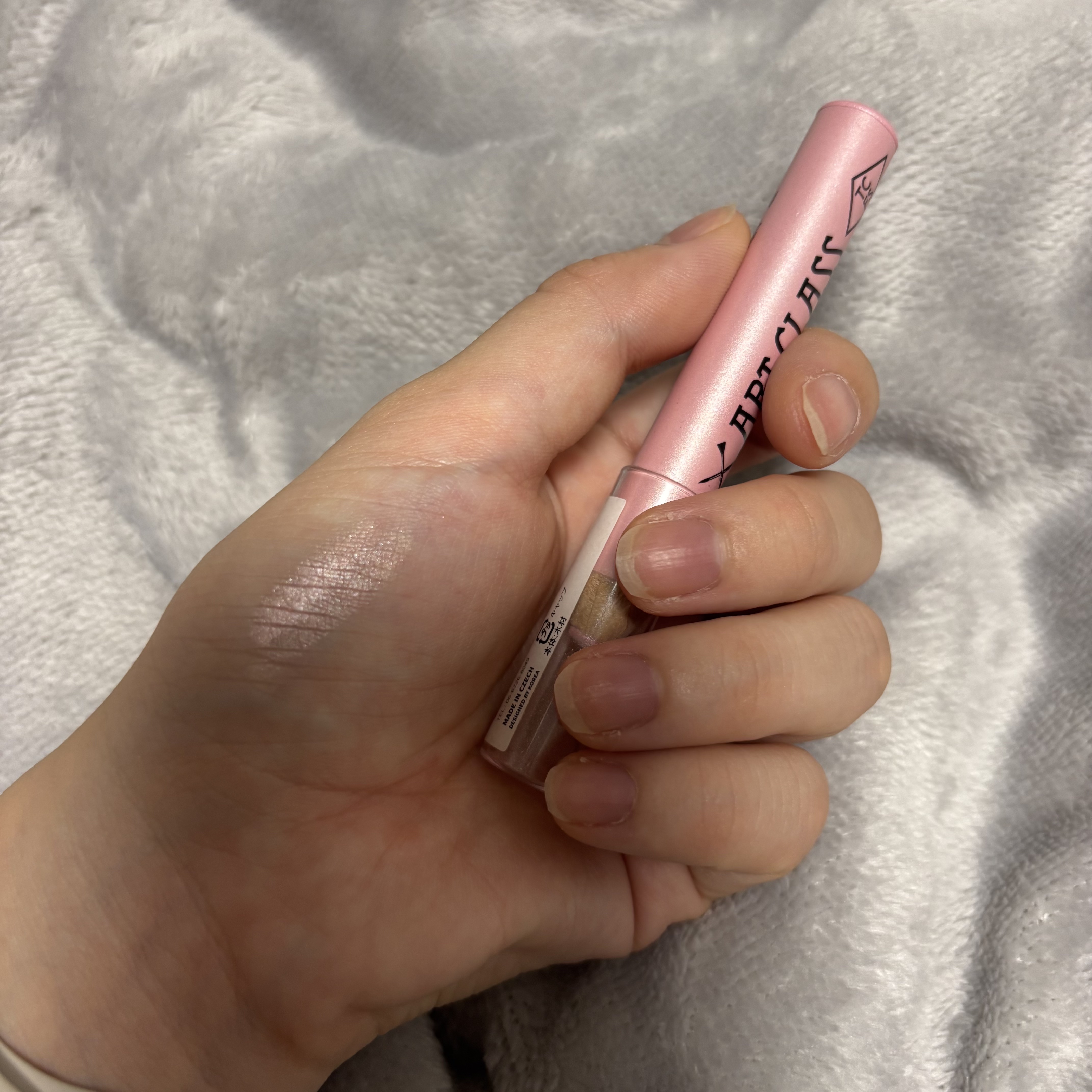 アートクラス フロッタージュペンシル #15 Peony Tea(ピオニーティー)/too cool for school/スティックアイシャドウを使ったクチコミ（2枚目）