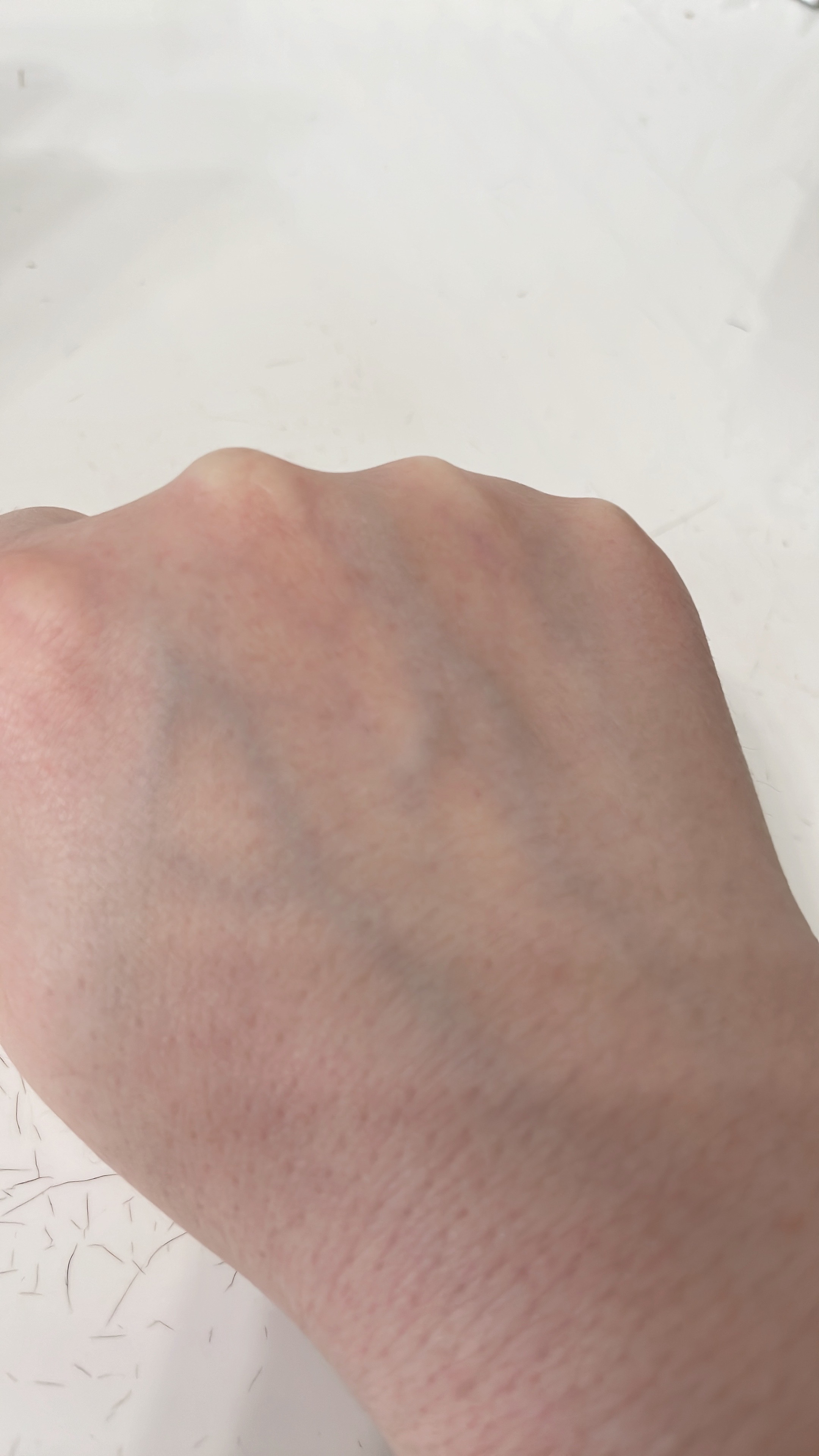 ウォータフルトーンアップサンクリーム/ダルバ/日焼け止めクリームを使ったクチコミ（3枚目）