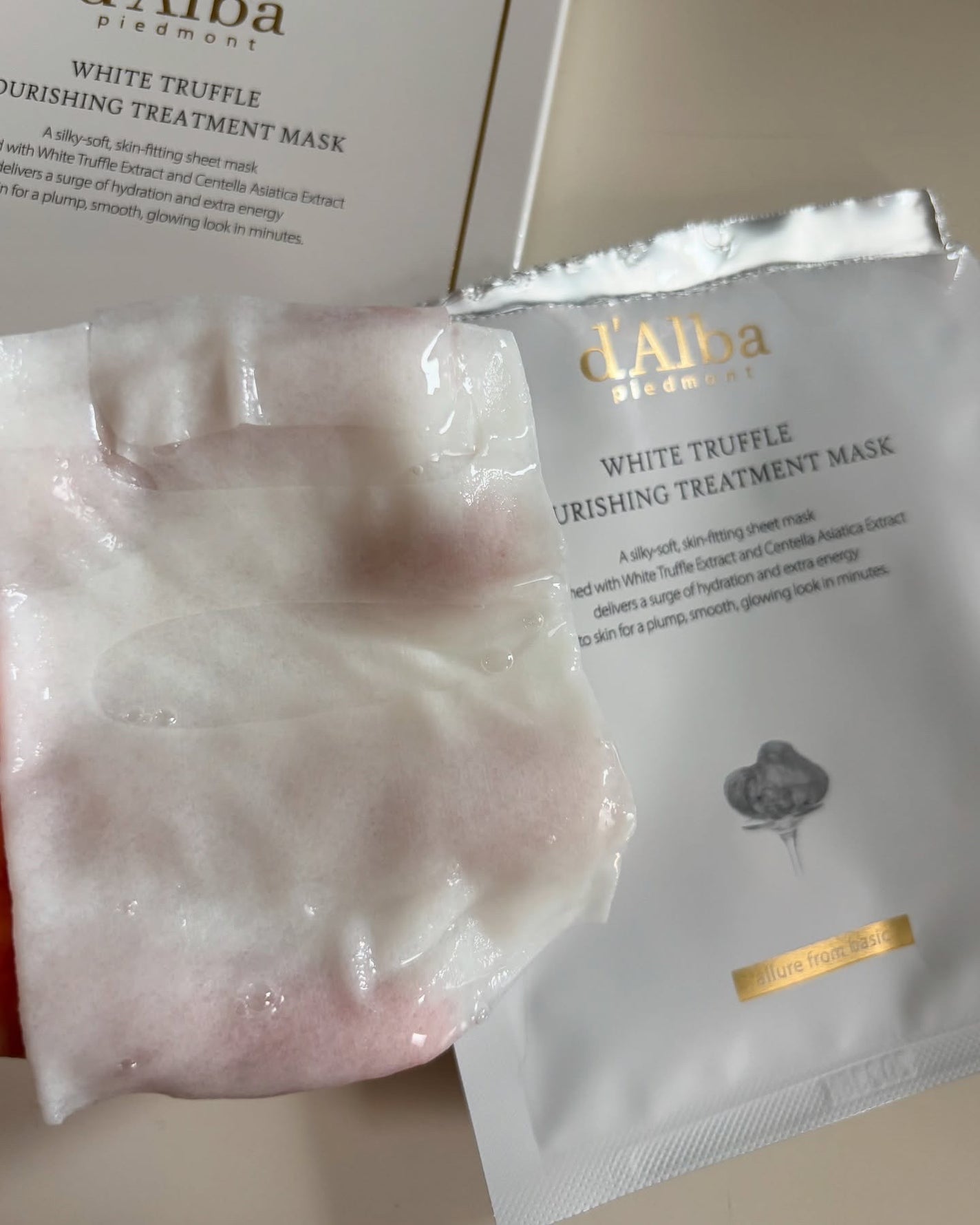 ぷるるフォロバしてます on LIPS 「インテンシブリフテンションマスクしっとり濃厚セラムで肌がしっと..」(2枚目)