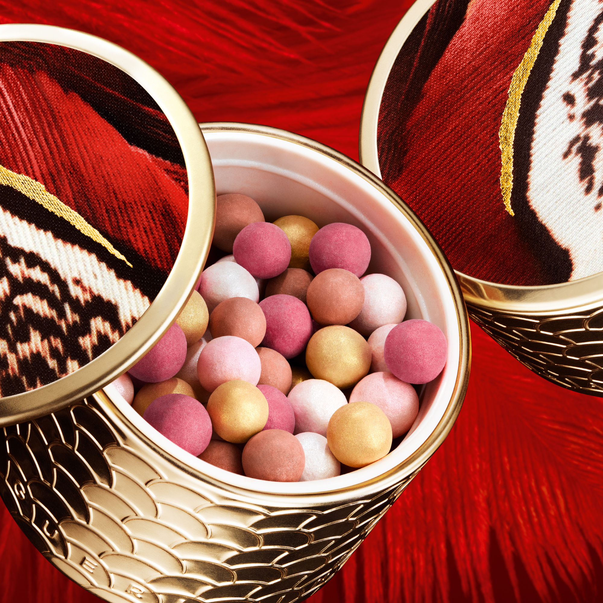 メテオリット ビーユ/GUERLAIN/フェイスパウダーを使ったクチコミ（1枚目）