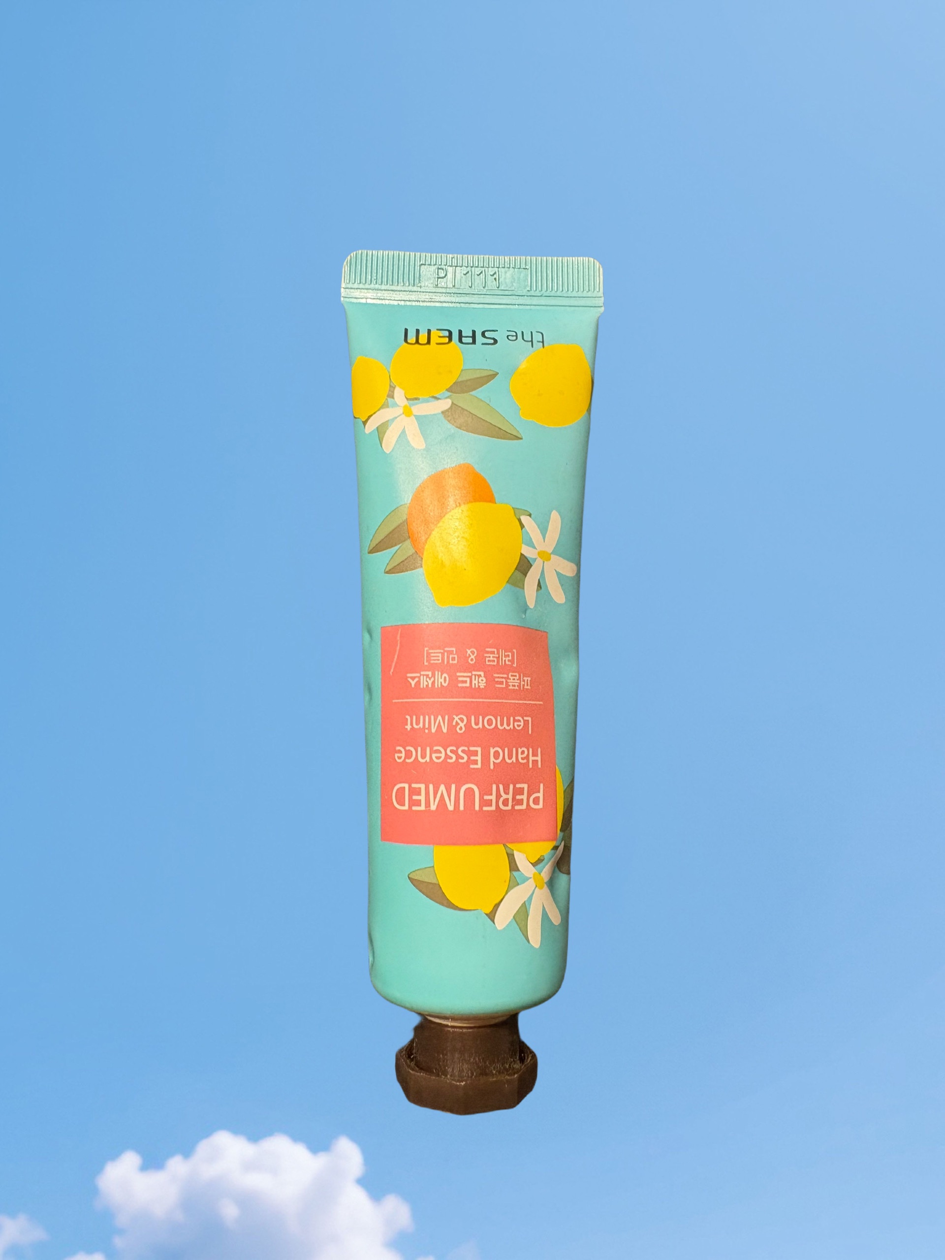 パフュームド ハンド ライトエッセンス/the SAEM/ハンドクリームを使ったクチコミ（1枚目）