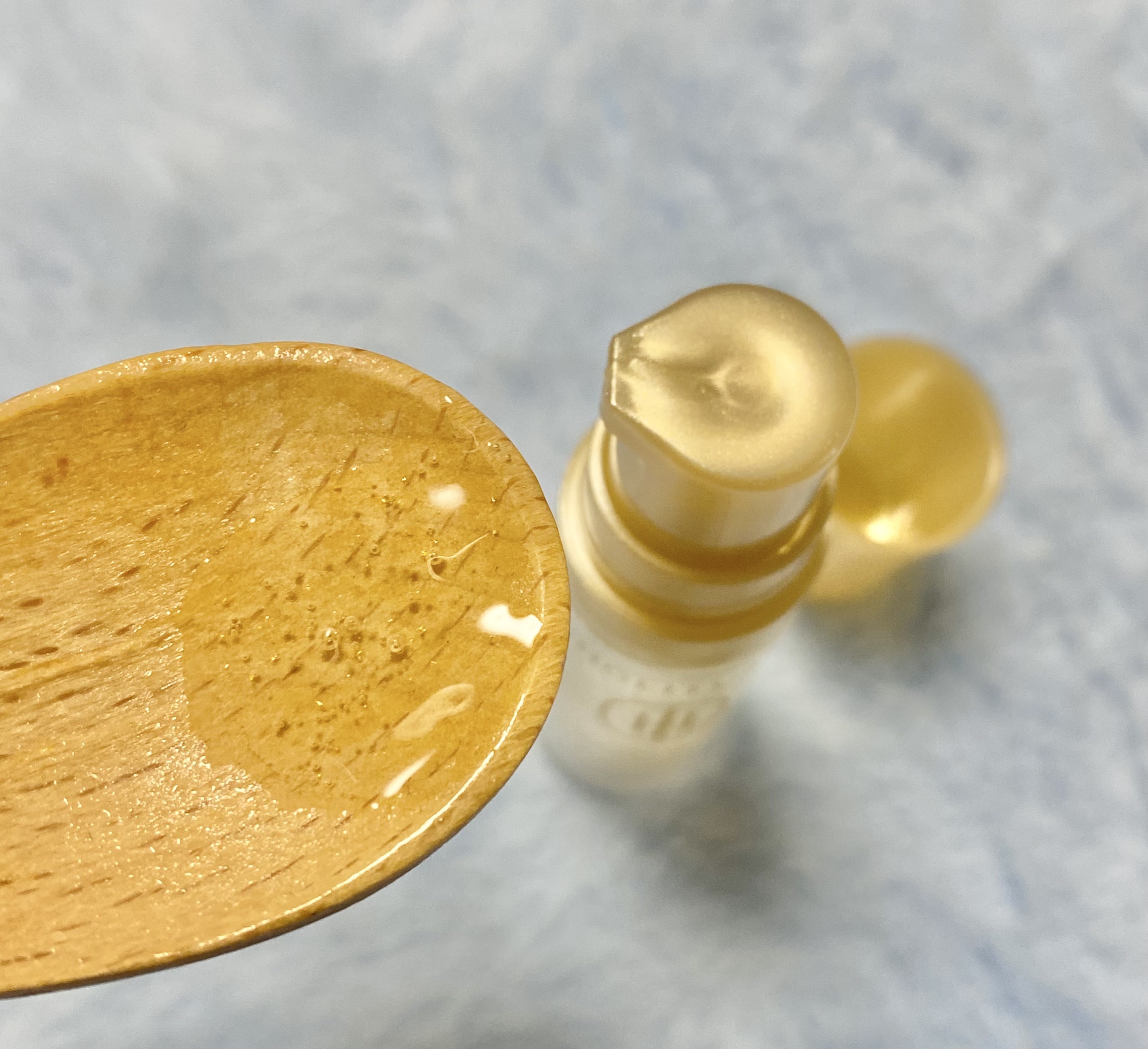 コアリフトアクティベーティングセラム/HOLITUAL /美容液を使ったクチコミ（3枚目）