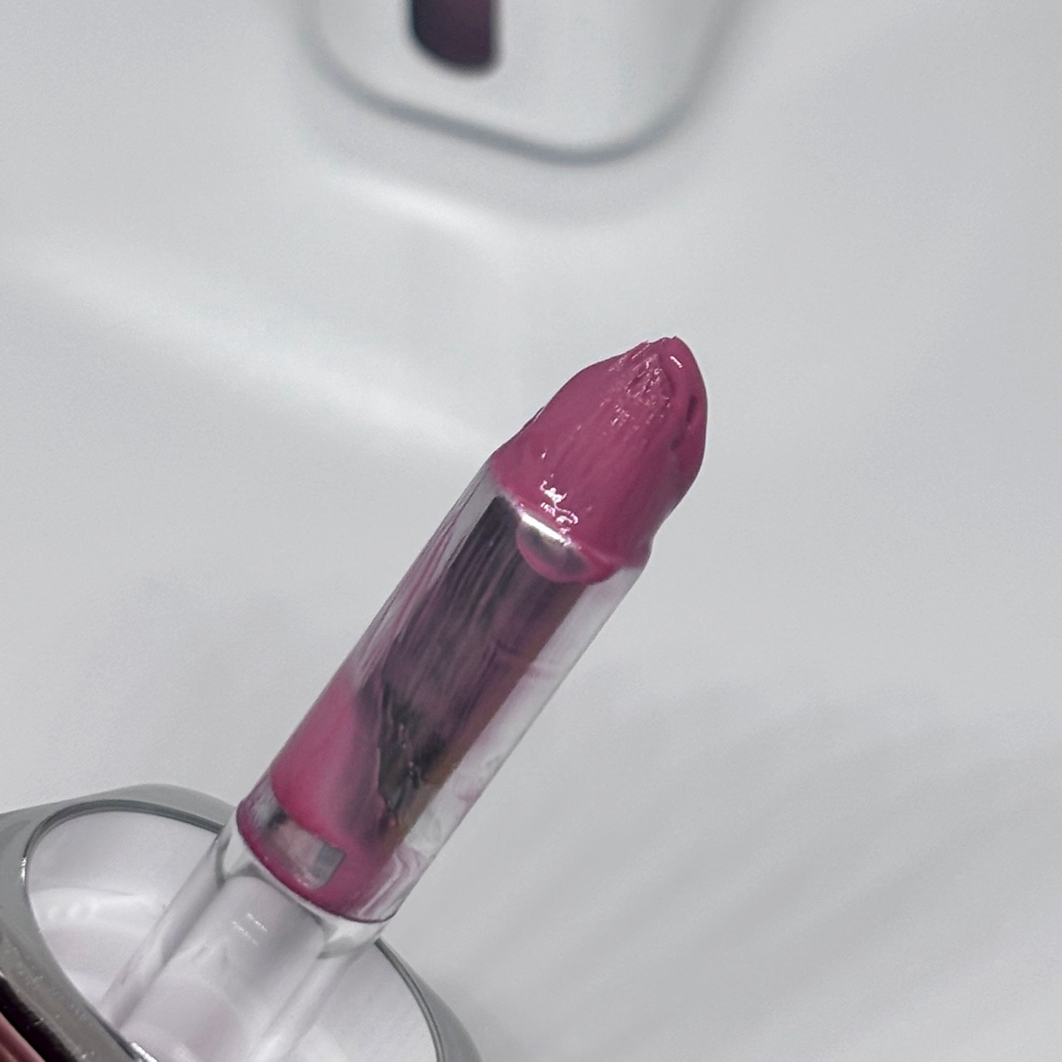 アンシーン ミラーティント 651 エル.ジー.エス/Oddtype/リップティントを使ったクチコミ（2枚目）