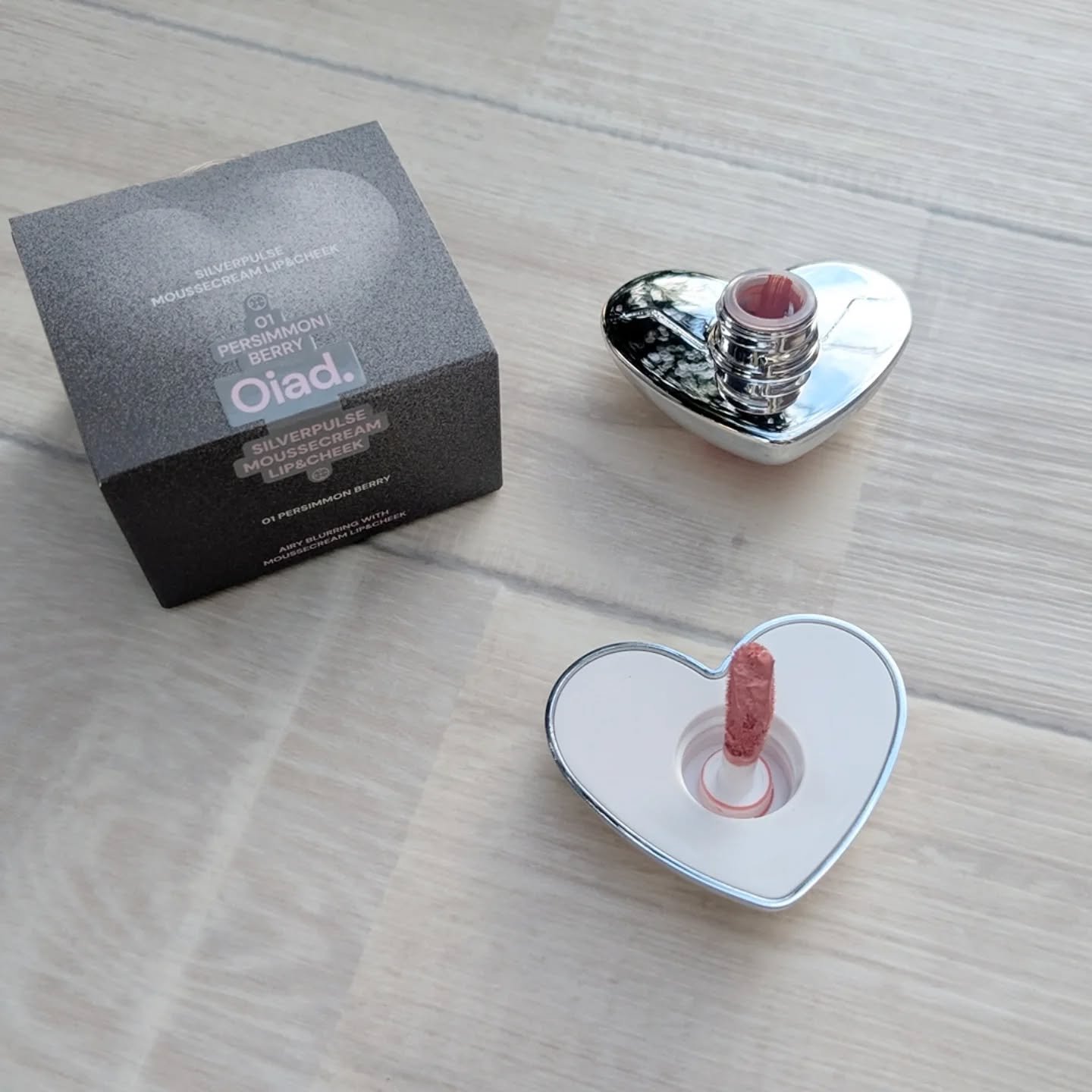 シルバーパース ムースクリーム リップ＆チーク 01 パーシモンベリー/oiad/ジェル・クリームチークを使ったクチコミ（2枚目）