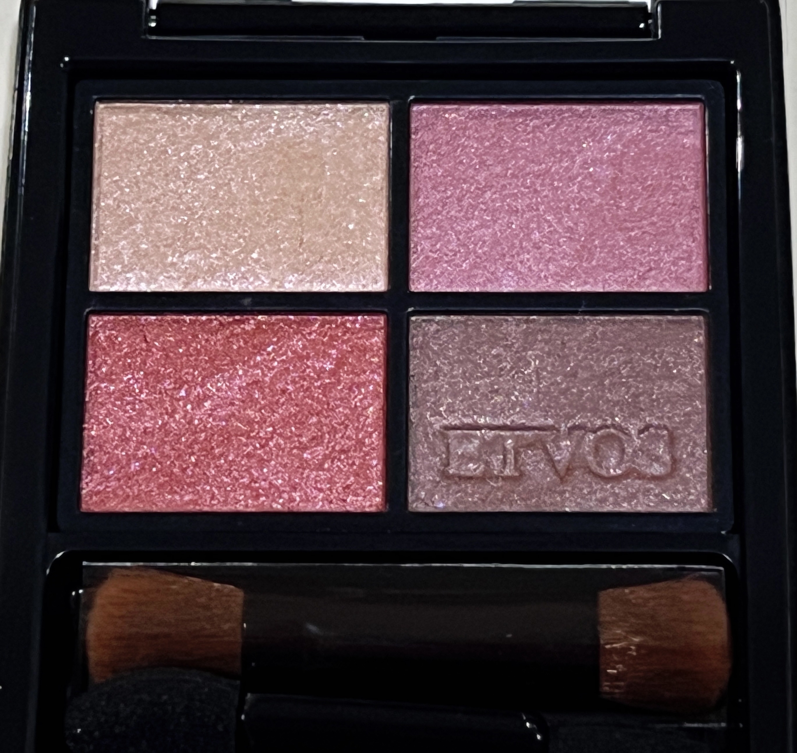 ミネラルクラッシィシャドー/エトヴォス/アイシャドウパレットを使ったクチコミ（1枚目）