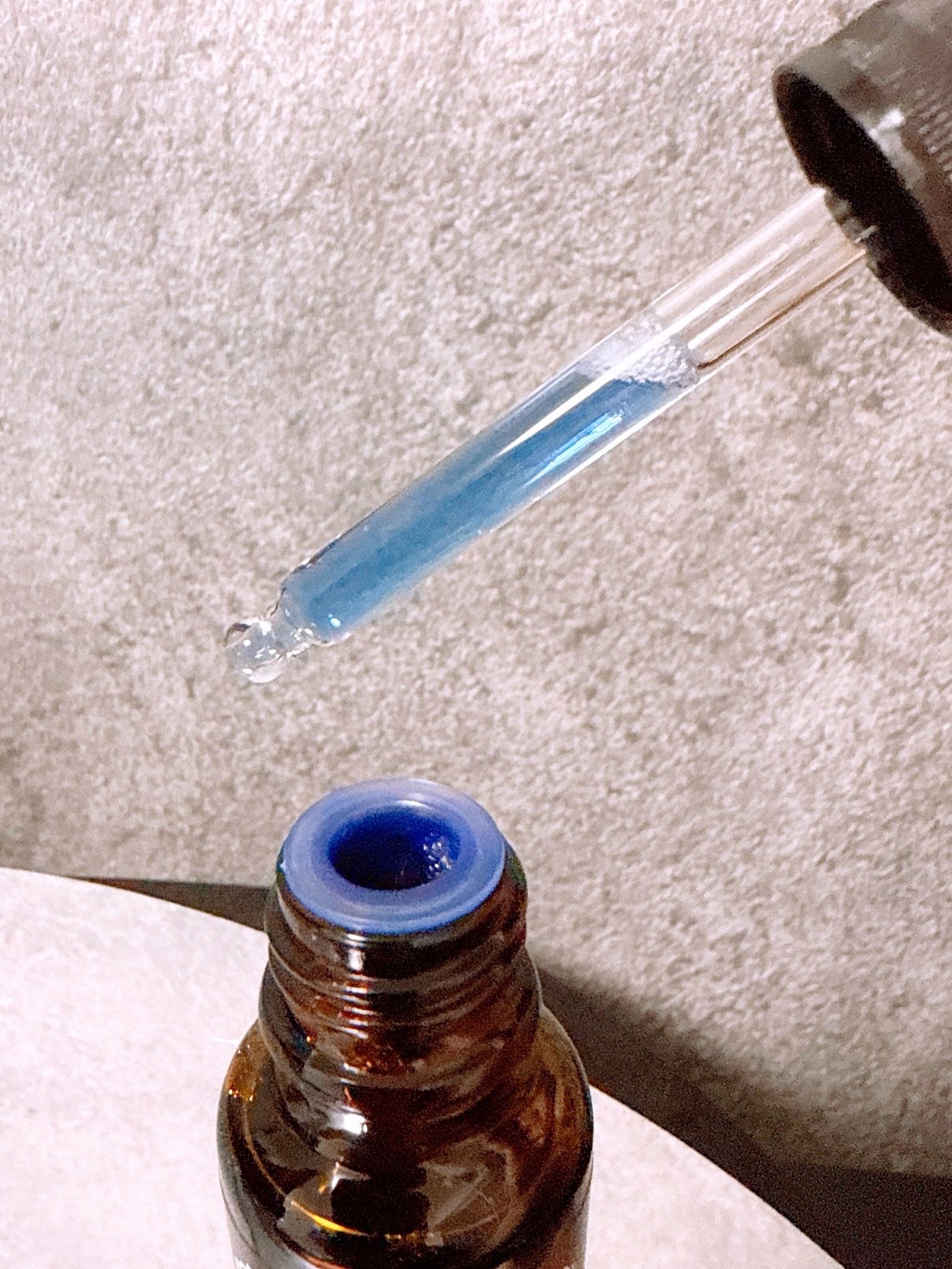 ミッドナイトブルーユースアクティベーティングドロップ(20ml)/Klairs/美容液を使ったクチコミ（2枚目）