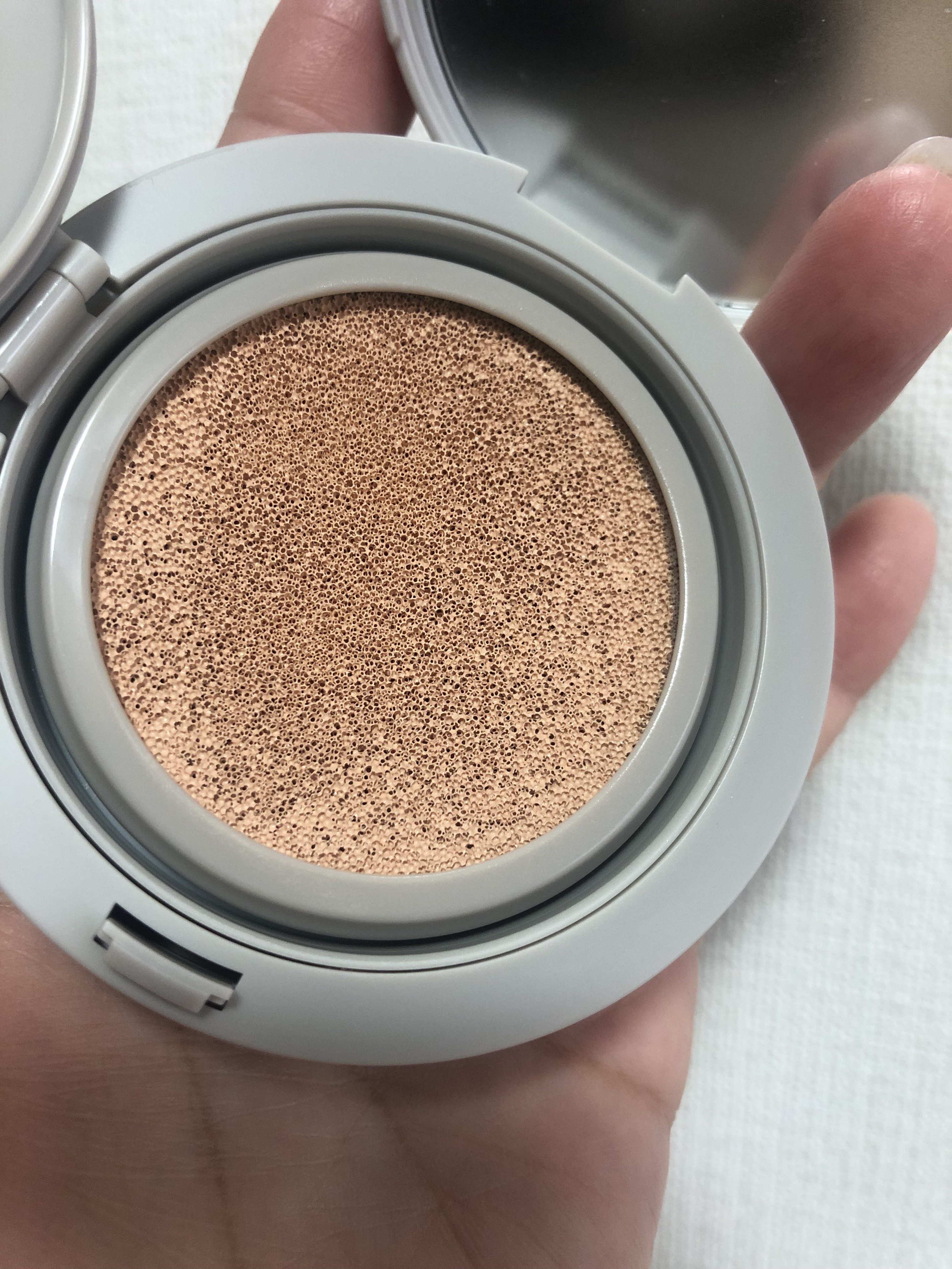 セラムフィット シルキーヌードクッション/ByUR/クッションファンデーションを使ったクチコミ（3枚目）