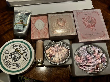 シェルズジュエルコレクション サテンチーク/FlowerKnows/パウダーチークを使ったクチコミ(1枚目)