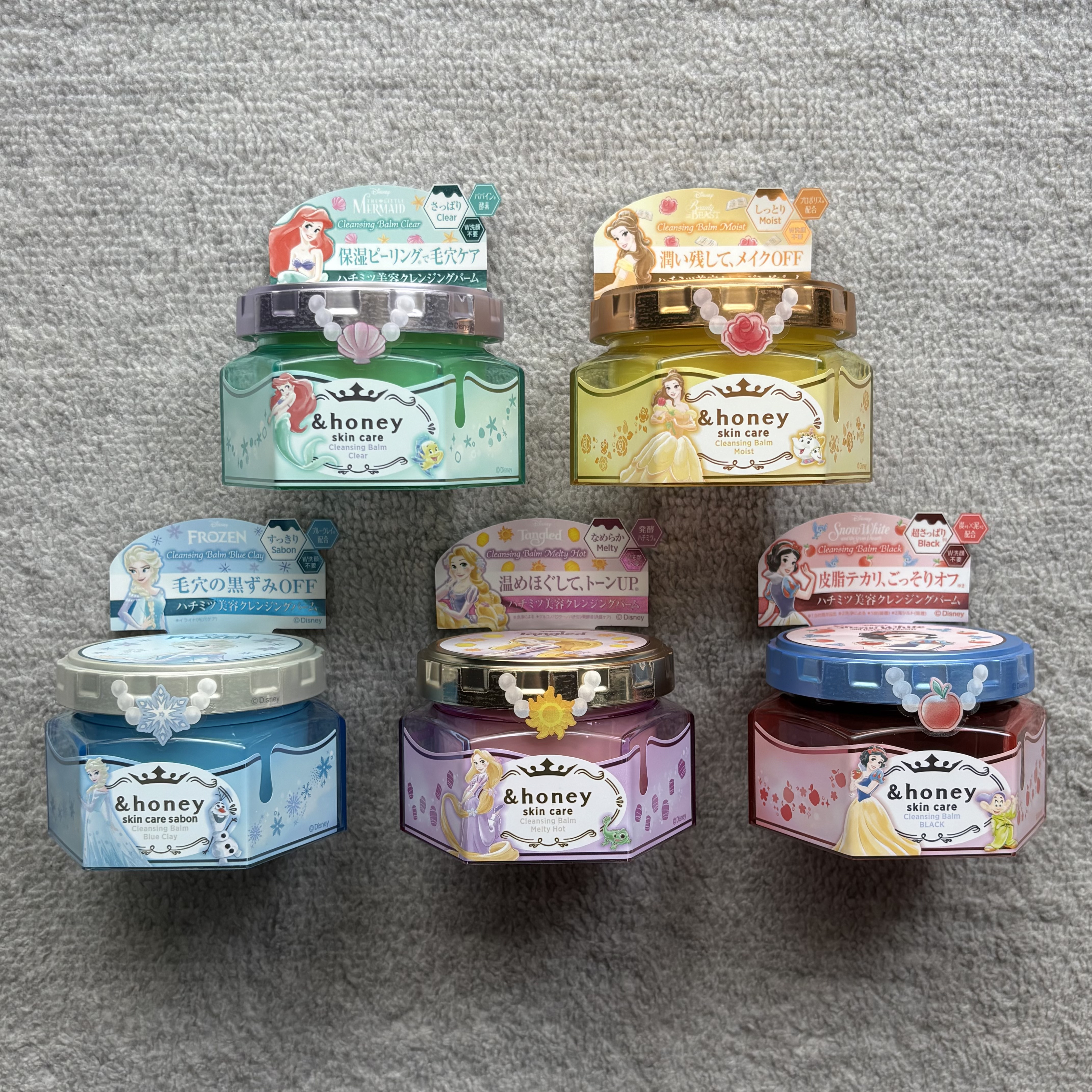 購入品

&honey
クレンジングバーム
ディズニープリンセス&アナと雪の女王
限定デザイン
全5種

6月18日発売で発売当日にGetしてきました！
選べなくて全種購入💸
今使用しているものがあるのでまだ使用はしませんが、どんな香りか