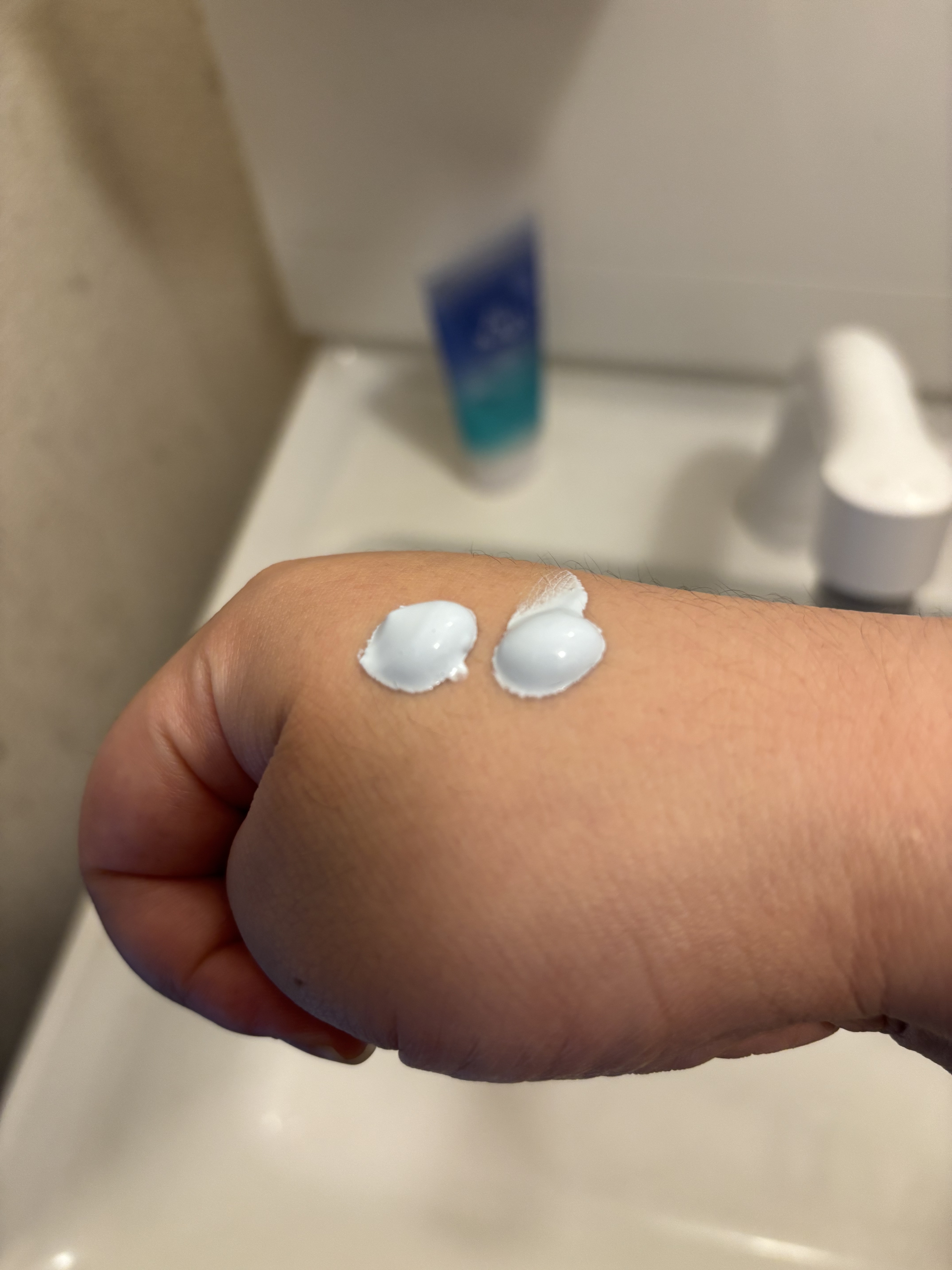 スキンアクア トーンアップUVエッセンス/スキンアクア/日焼け止めクリームを使ったクチコミ（2枚目）