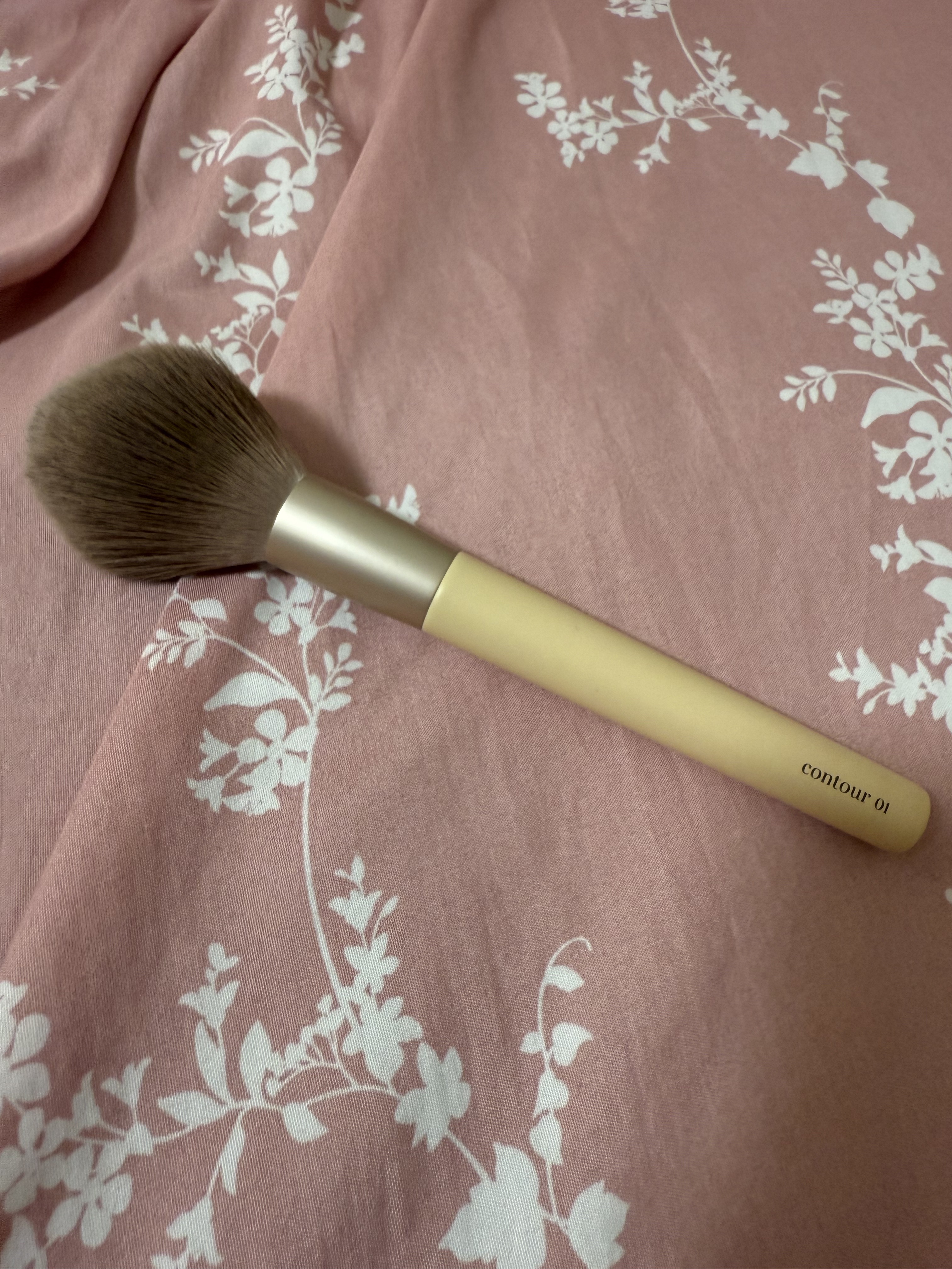 ETUDE コントゥアパウダー フェイスブラシのクチコミ「ETUDE
コントゥアパウダー フェイスブラシ



よかったです！

ブラシはたまに洗ったり.....」（1枚目）