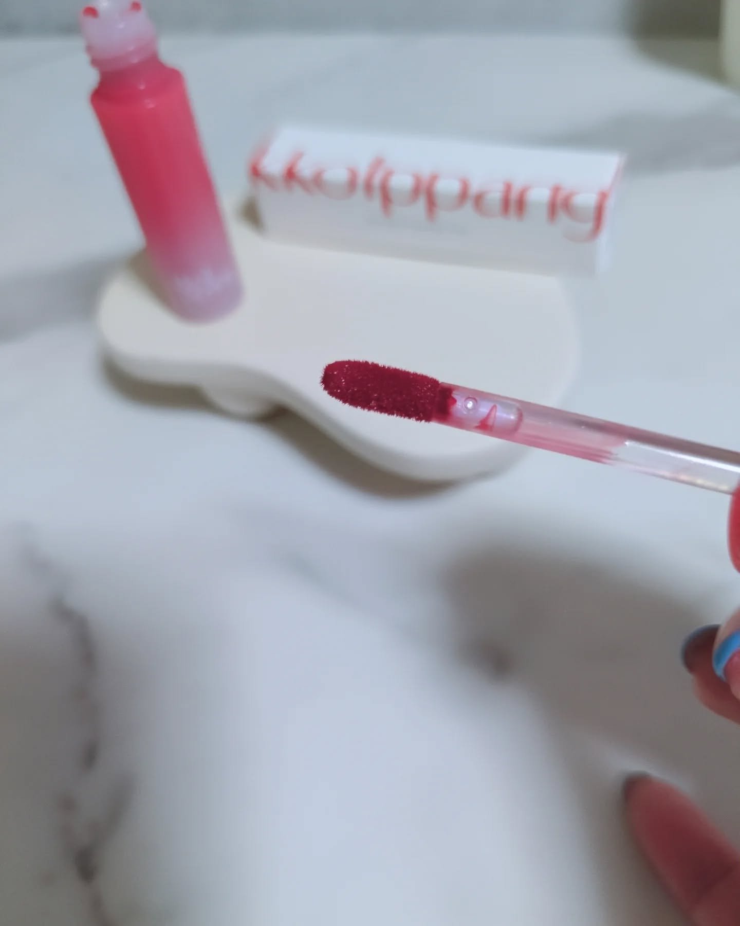 アイスドロップウォーターティント 01 カメリアドロップ/kkotppang/リップティントを使ったクチコミ（3枚目）