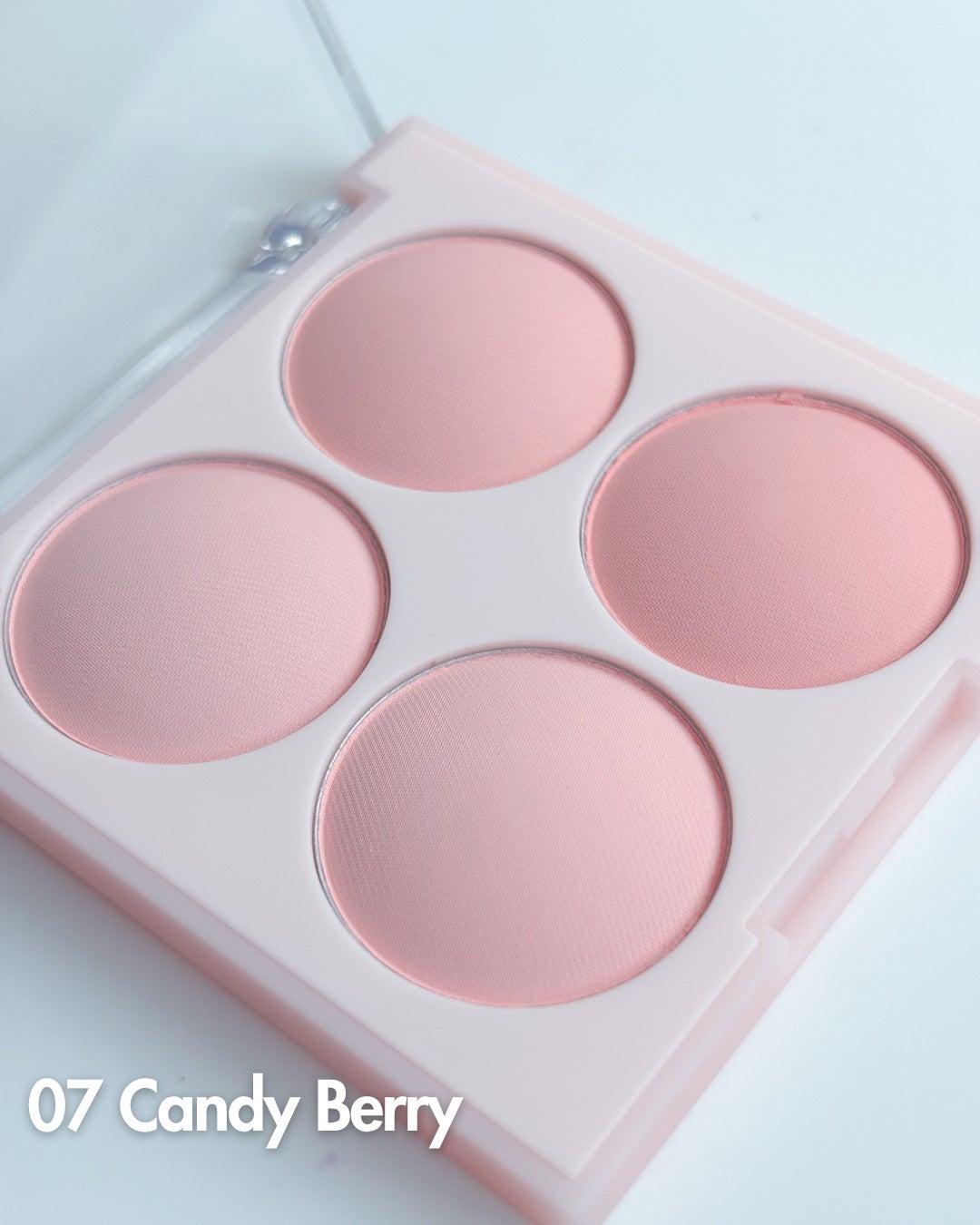 ブレンディングムードチーク/dasique/パウダーチークを使ったクチコミ(2枚目)