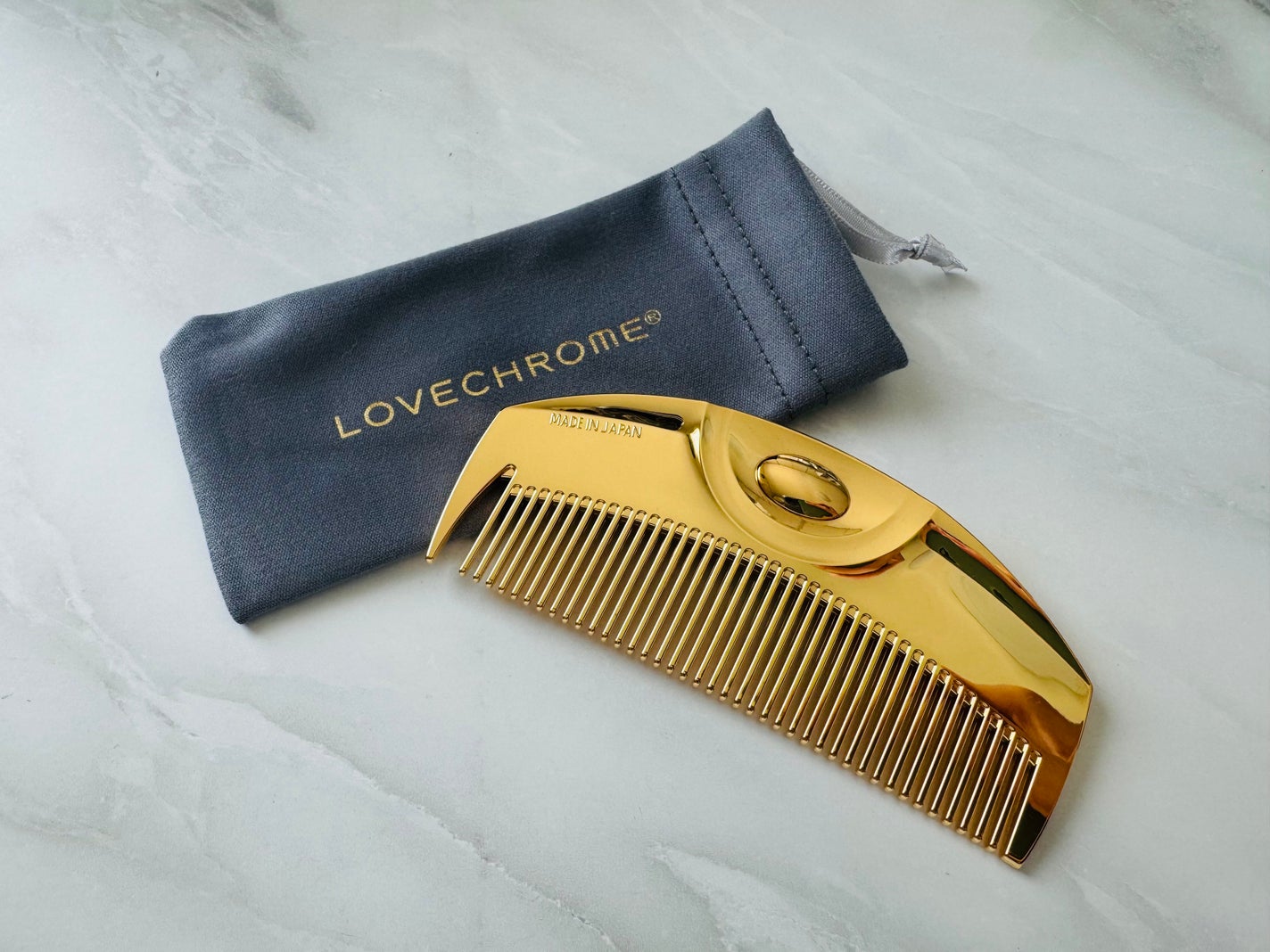 (R)K24GPツキ ゴールド/LOVECHROME/ヘアコームを使ったクチコミ(2枚目)