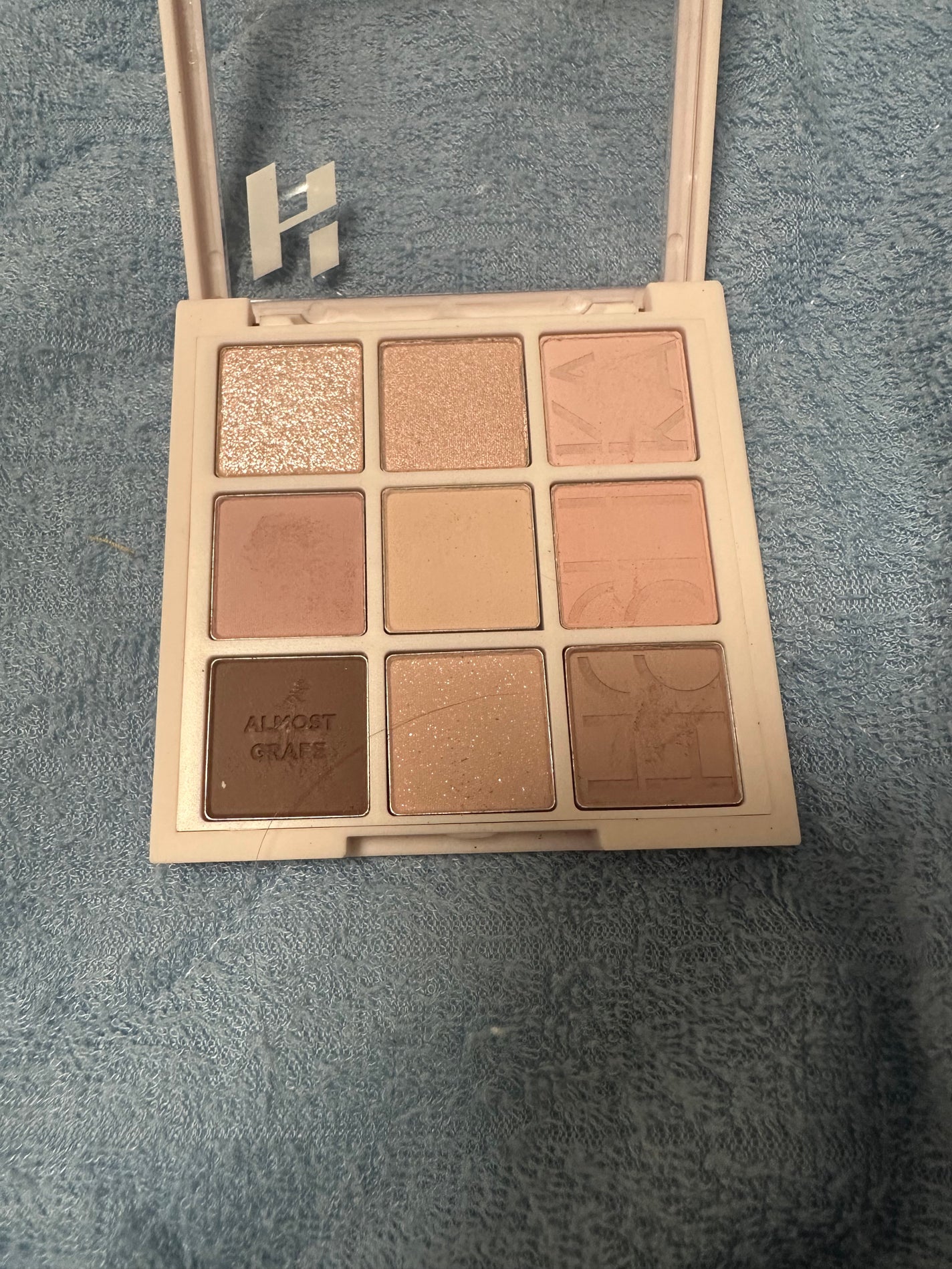 マイフェイブムードアイパレット 9カラー/HOLIKA HOLIKA/アイシャドウパレットを使ったクチコミ(1枚目)