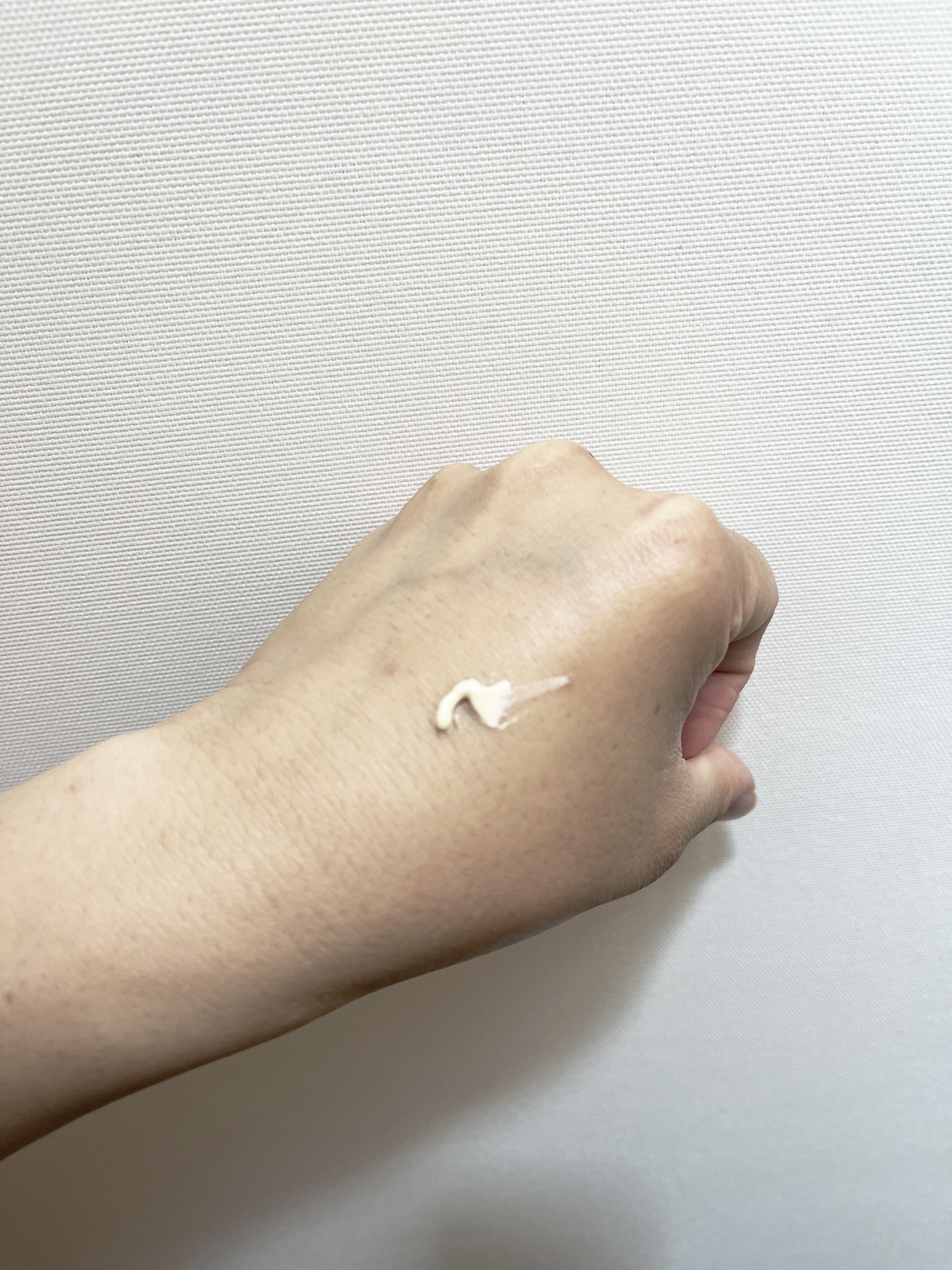 ノーファンデトーンアップ日焼け止め/STARLIKE/日焼け止めクリームを使ったクチコミ（2枚目）