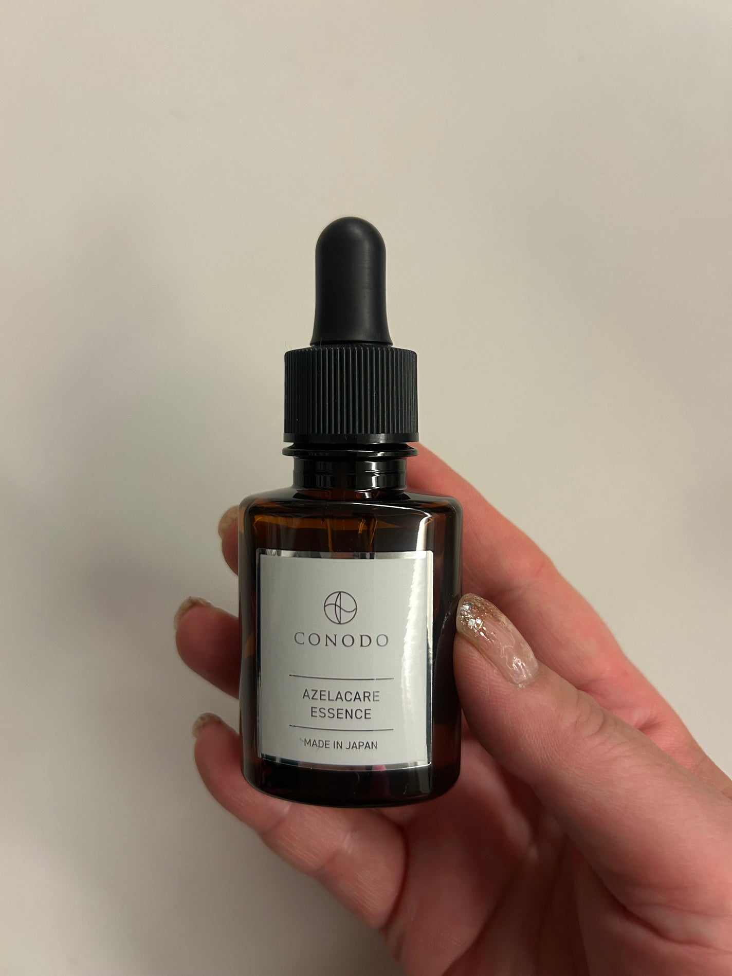 S on LIPS 「コノド アゼラケアエッセンス敏感肌にも使えるのが嬉しい♡毛穴を..」(1枚目)