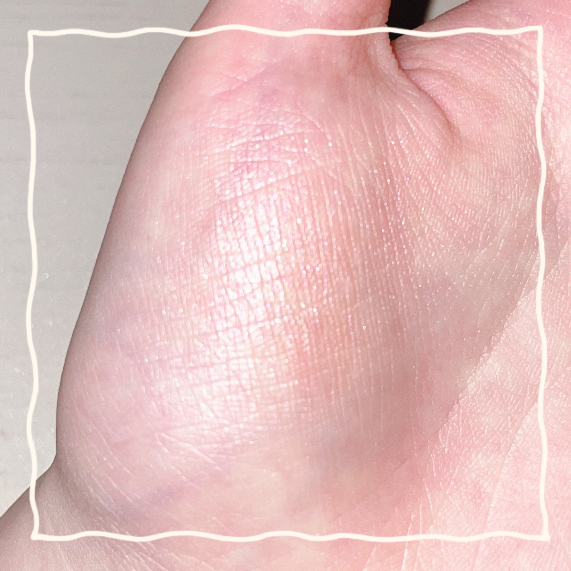 パールグロウニュアンサー/CEZANNE/パウダーハイライトを使ったクチコミ（3枚目）