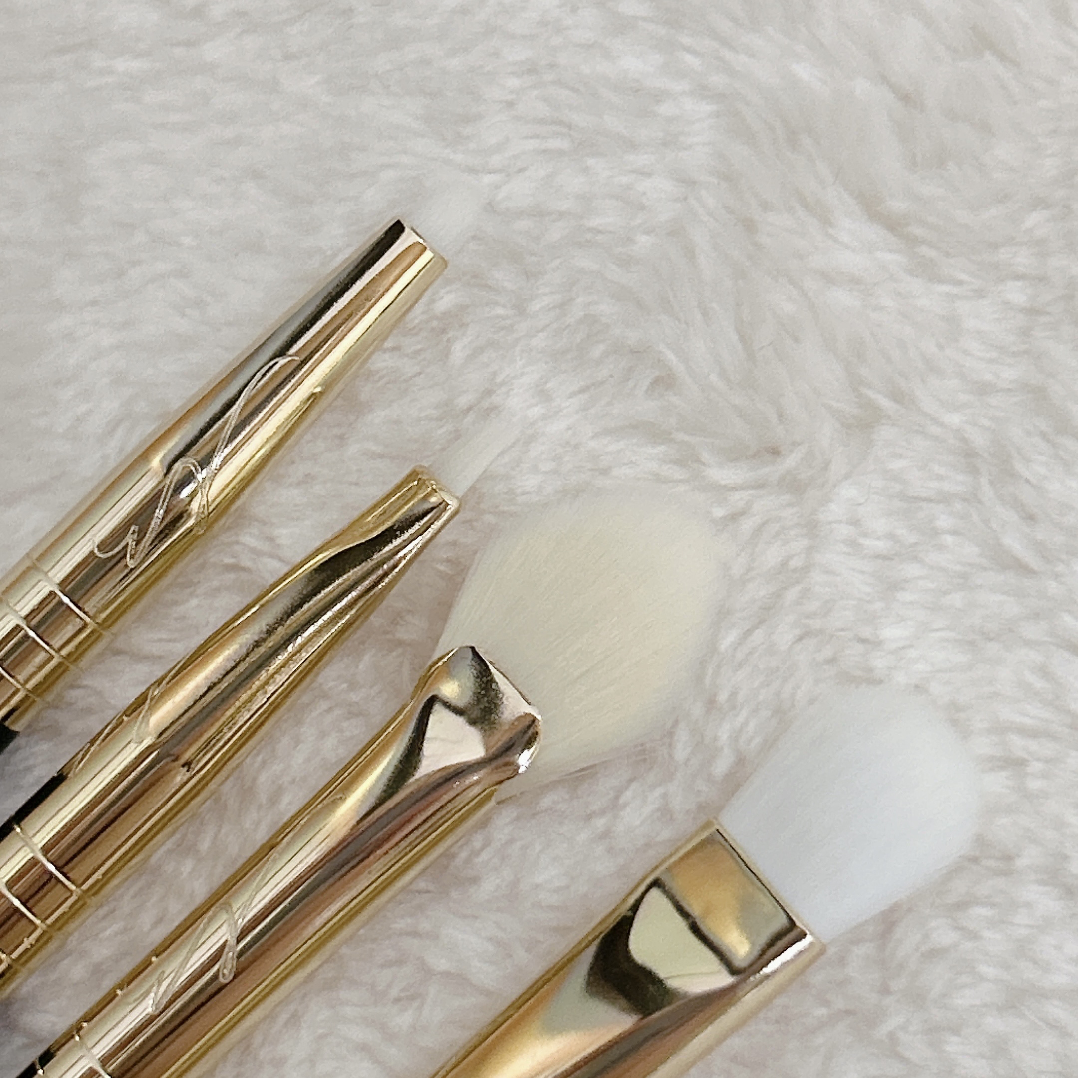 okhee ベースアイシャドウブラシ NUN01/SOOA DOR/メイクブラシを使ったクチコミ（3枚目）