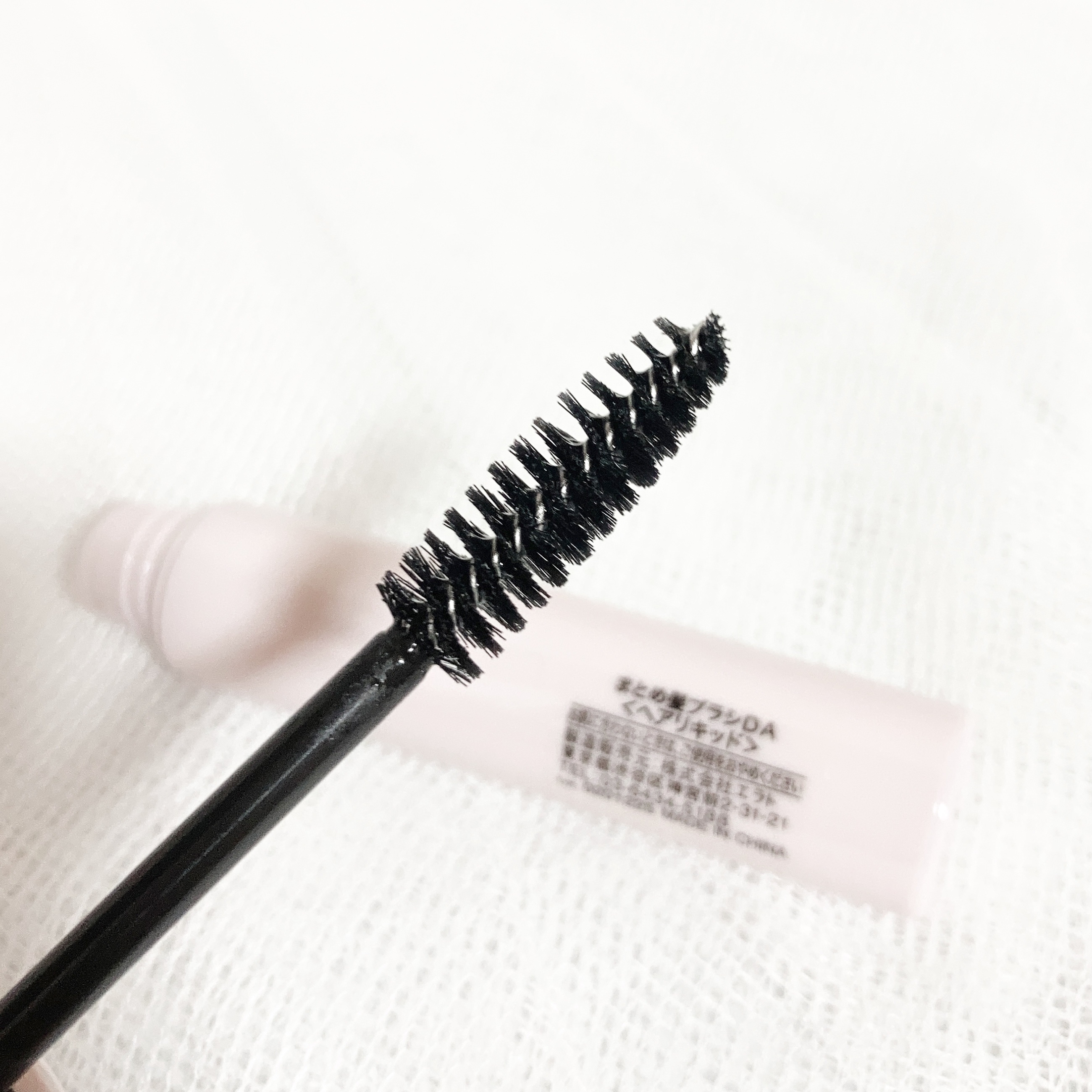 まとめ髪ポイントブラシ/DAISO/ヘアジェルを使ったクチコミ（3枚目）