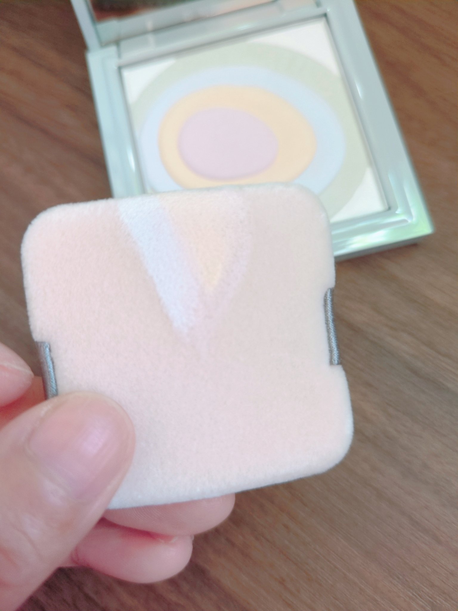 ネビュラ プレストパウダー/FUNNY ELVES方里/プレストパウダーを使ったクチコミ（3枚目）