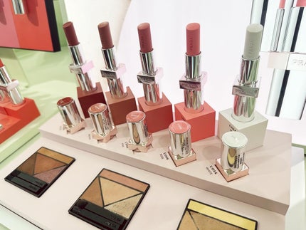 プラダ ライト グローイング リップバーム/PRADA BEAUTY/リップバームを使ったクチコミ(5枚目)