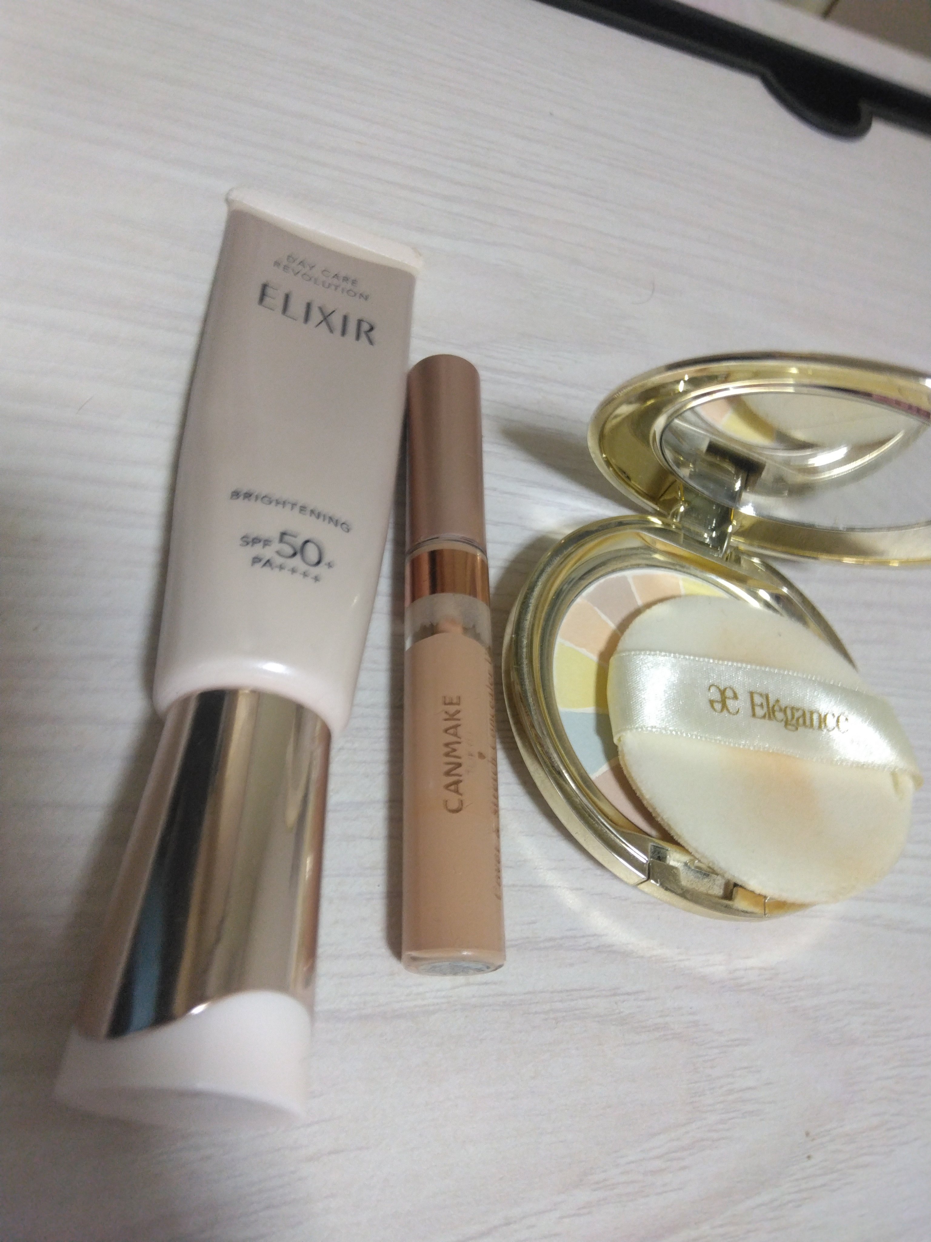 カバー＆ストレッチコンシーラー UV 02 ナチュラルベージュ（新）/キャンメイク/リキッドコンシーラーを使ったクチコミ（1枚目）