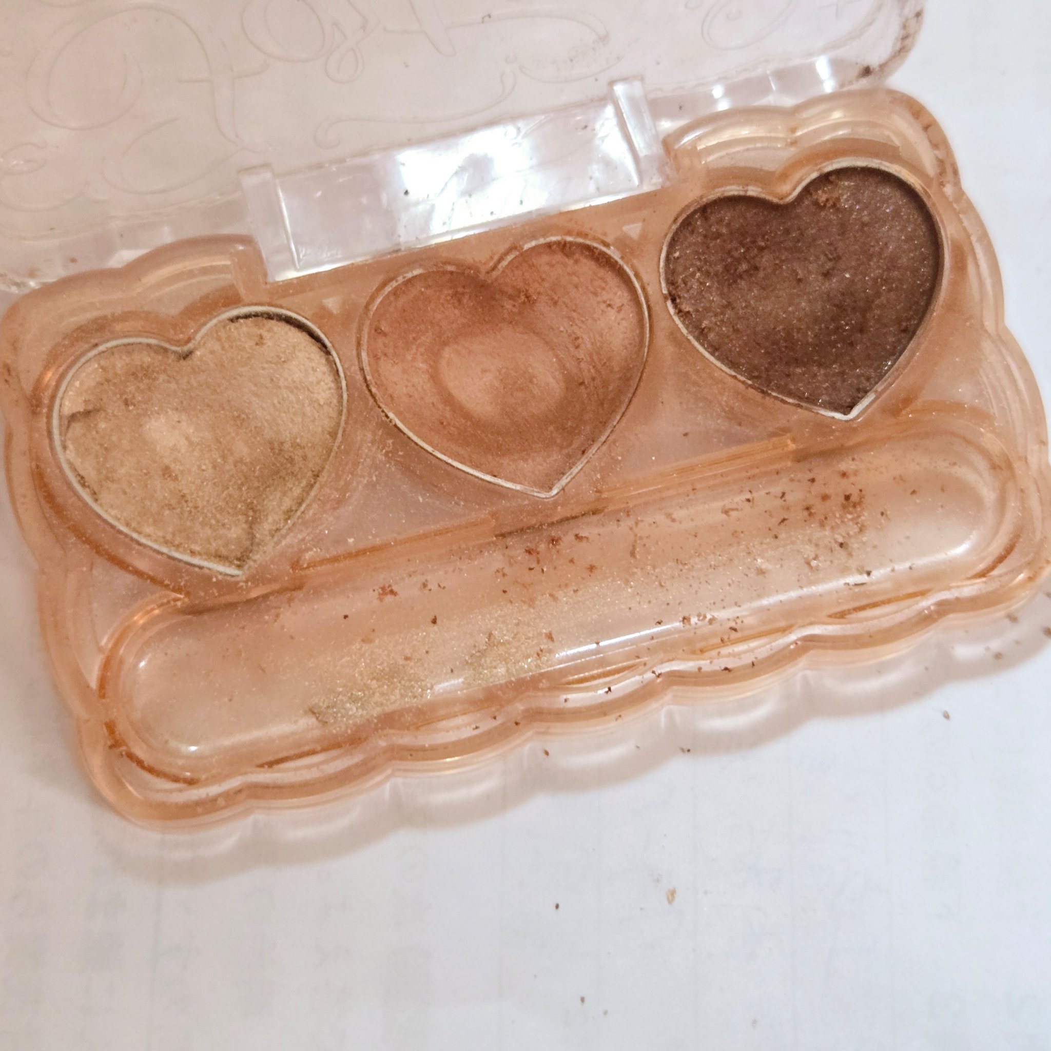 フォーチュン　ドーリーフィール　アイカラー/フォーチュン/アイシャドウパレットを使ったクチコミ（1枚目）