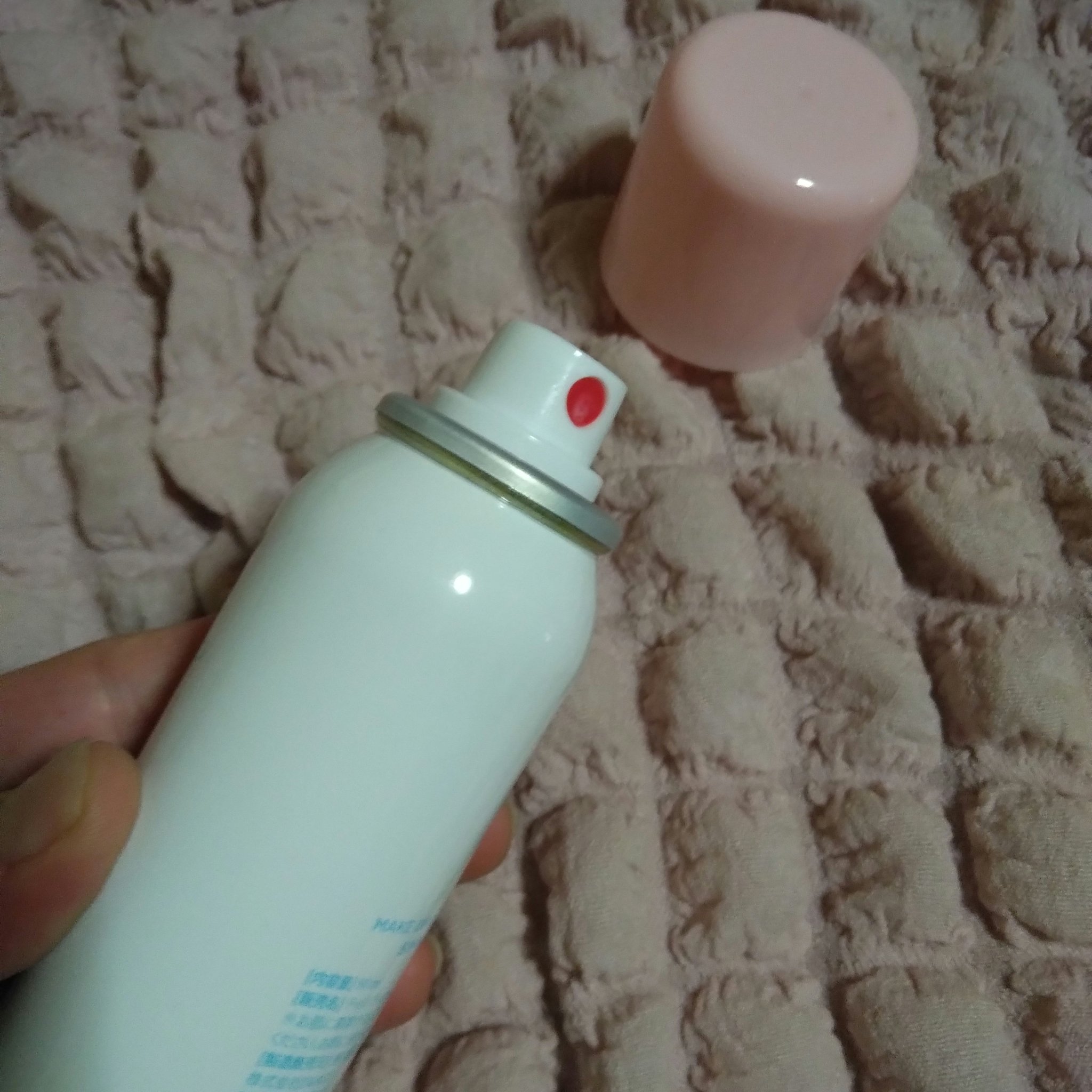 メイクアップフィッティングUVフィクサー/TIRTIR(ティルティル)/日焼け止めミスト・スプレーを使ったクチコミ（3枚目）