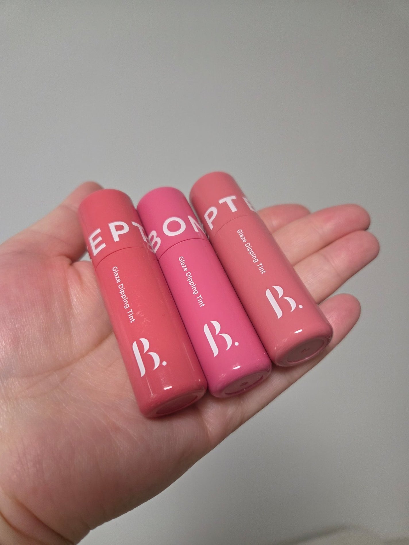 グレーズディッピングティント/BONCEPT/リップティントを使ったクチコミ(2枚目)