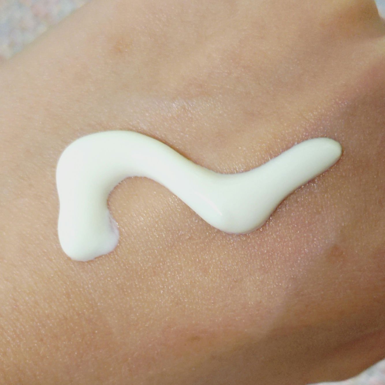 ミルクシスルリペアシカサンスクリーンプラス/BANOBAGI/日焼け止めミルクを使ったクチコミ（2枚目）