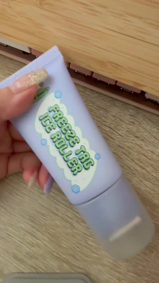 エアリーライト 透明UVスティック/COSRX/日焼け止めスティックを使ったクチコミ（3枚目）