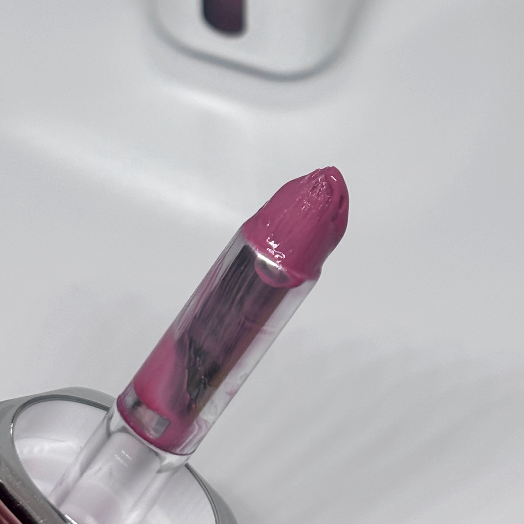 アンシーン ミラーティント 651 エル.ジー.エス/Oddtype/リップティントを使ったクチコミ（2枚目）