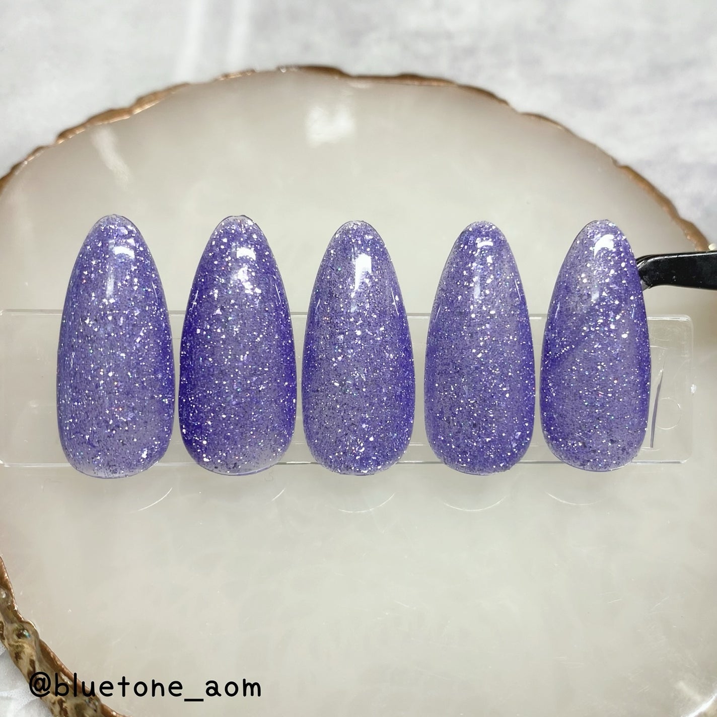 ⋆͛🦖⋆͛aomi on LIPS 「オリジナルフラッシュやわらかパープル!フラッシュパウダーはシル..」(2枚目)