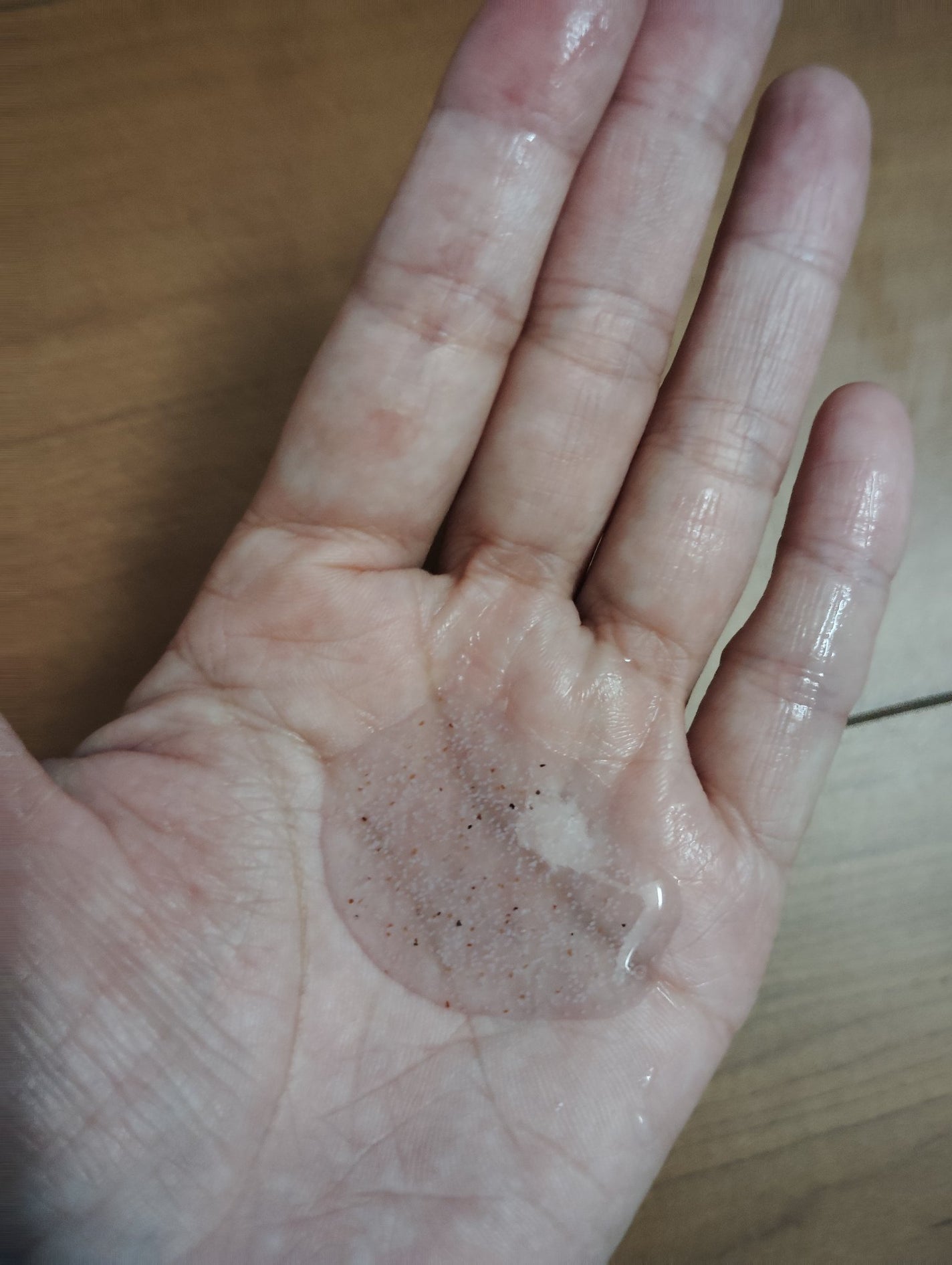 ヴェールメント ナチュラルスパ スクラブ ボディソープ/ON: THE BODY/ボディソープを使ったクチコミ(2枚目)