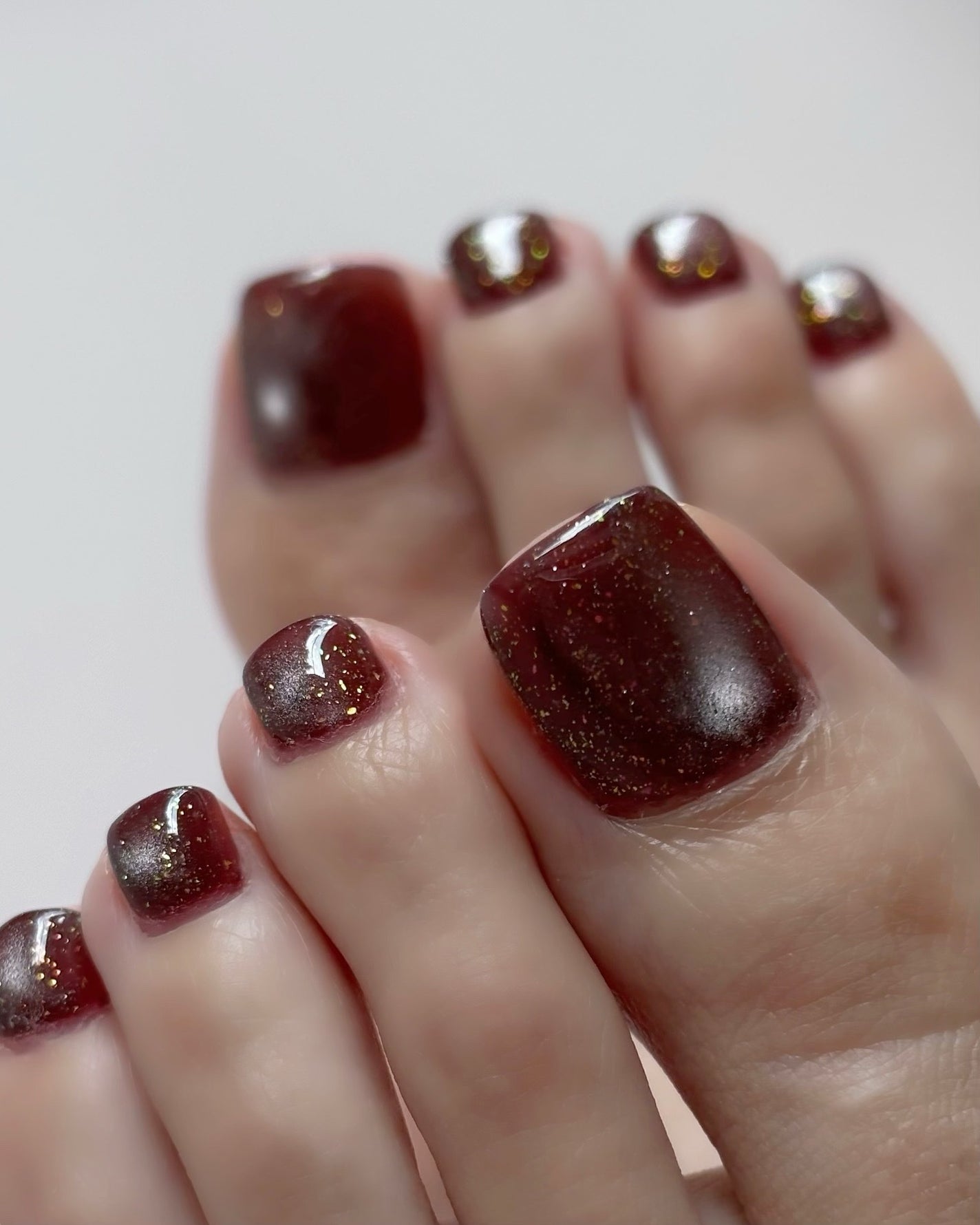 sato 🕊 self nail🫧🤍 on LIPS 「.myfootnails👣使用item◻︎MYSTICGEL9..」(3枚目)