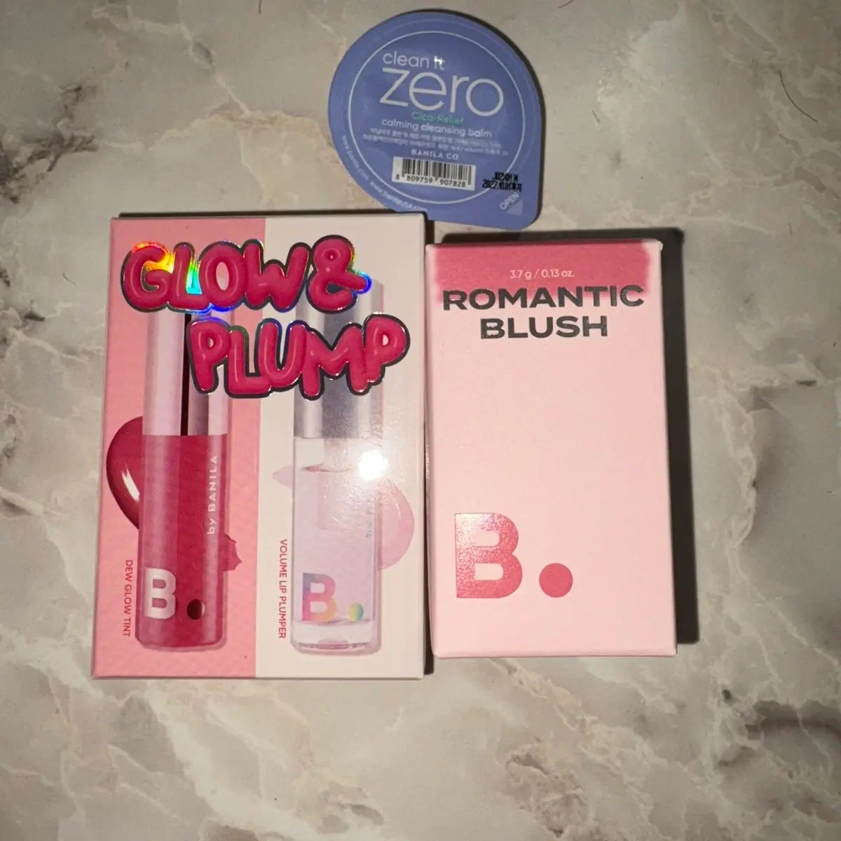 ♡MARINA♡ on LIPS 「韓国のPOPUPで購入したバニラコのハイライト気に入ってメガ割..」(1枚目)