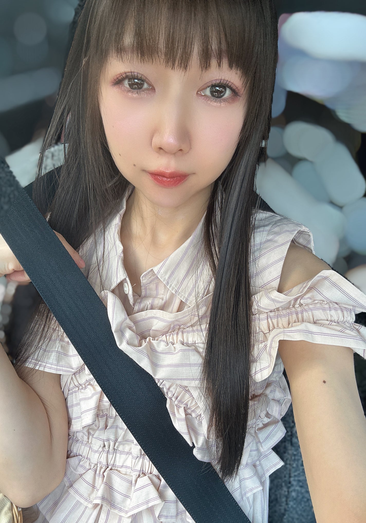 まほ🐰 on LIPS 「#motd#頬からビームの会 ちょこっと夕方からおでかけ〜!!..」(2枚目)