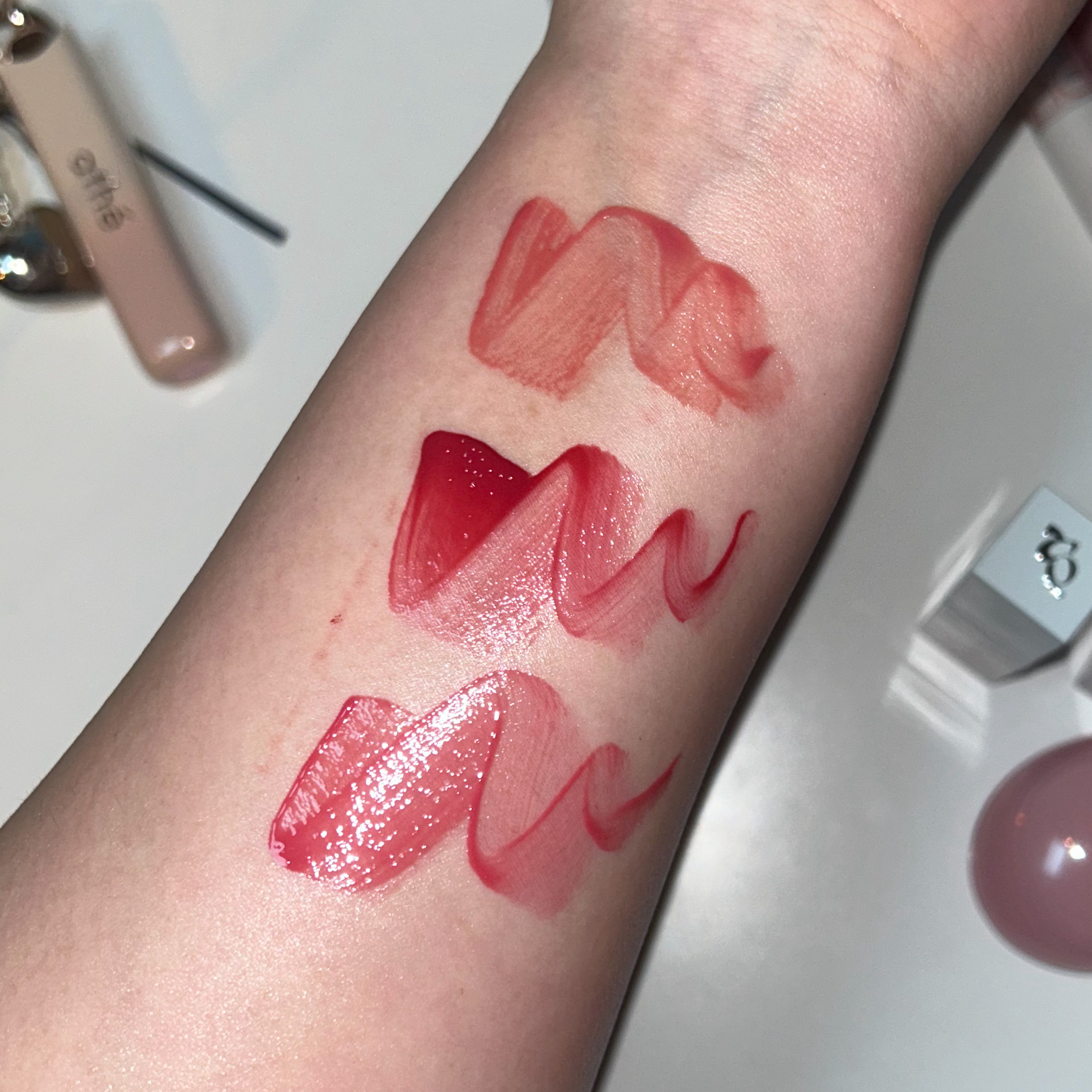 ジェントルキスグロウティント/Tooq/リップティントを使ったクチコミ（2枚目）