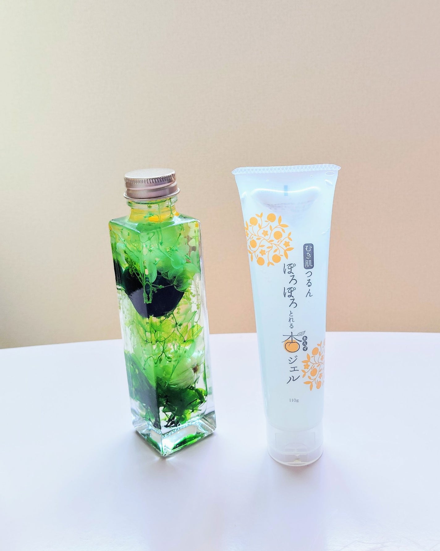 ぽろぽろとれる杏ジェル/フレージュ/ネック・デコルテケアを使ったクチコミ(2枚目)