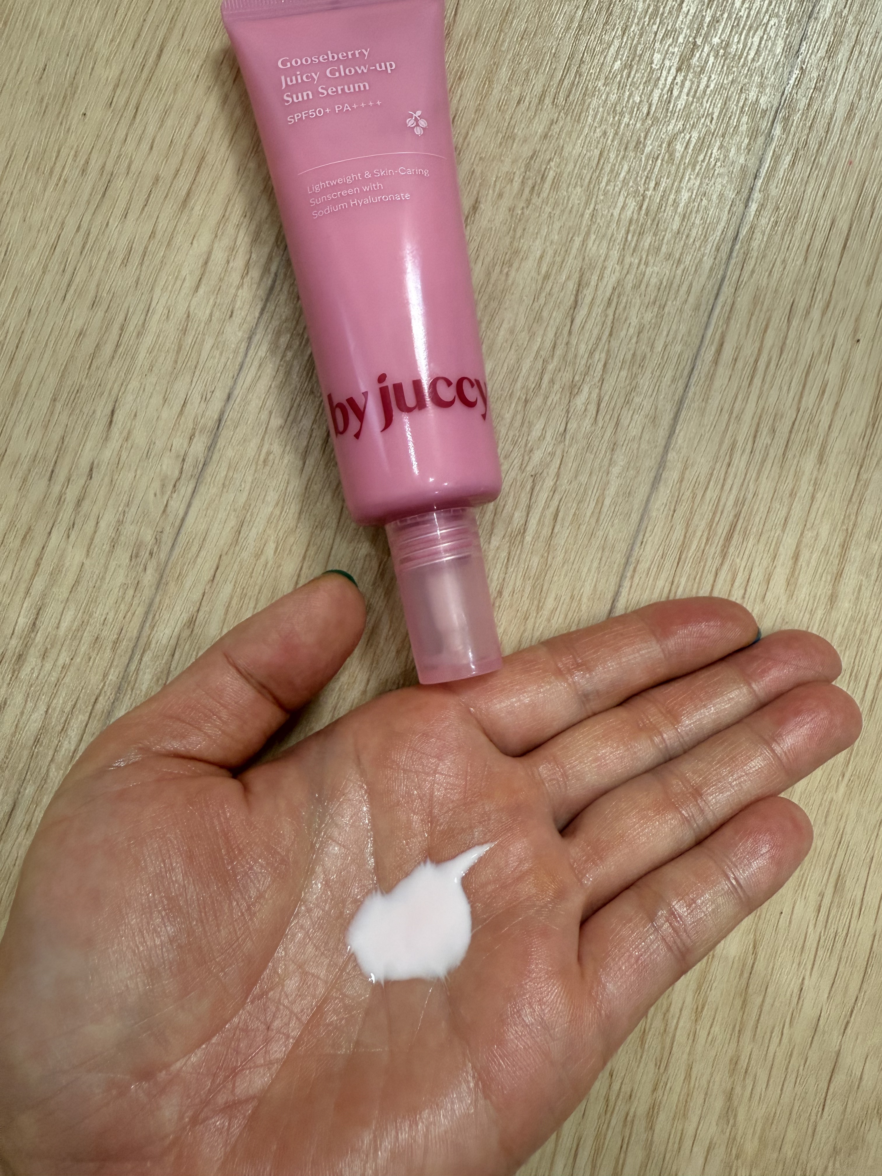 Gooseberry Juicy Glow-up Sun Serum/By Juccy/日焼け止めミルクを使ったクチコミ（1枚目）