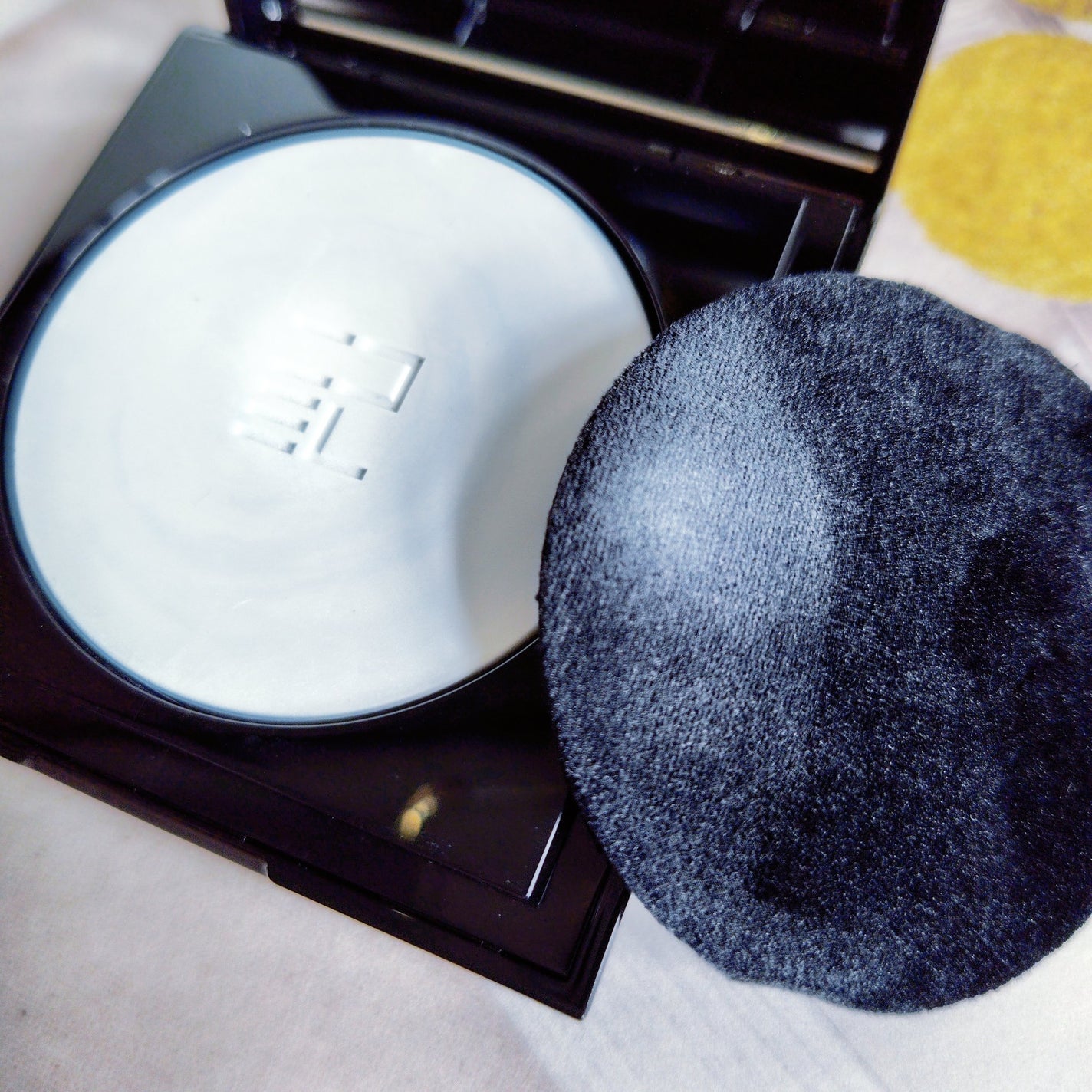 トランスルーシェント ブルーリング セッティング パウダー/PERFECT DIARY/プレストパウダーを使ったクチコミ(5枚目)