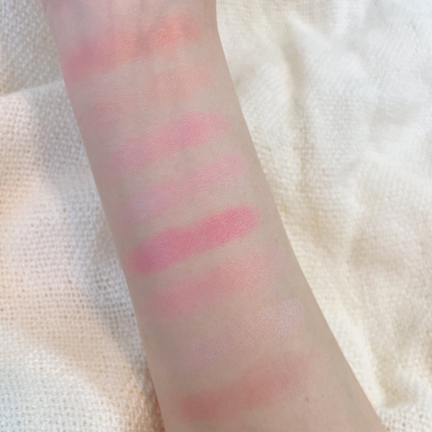 シアーレイヤリングデュアルブラッシャー/wakemake/パウダーチークを使ったクチコミ(4枚目)